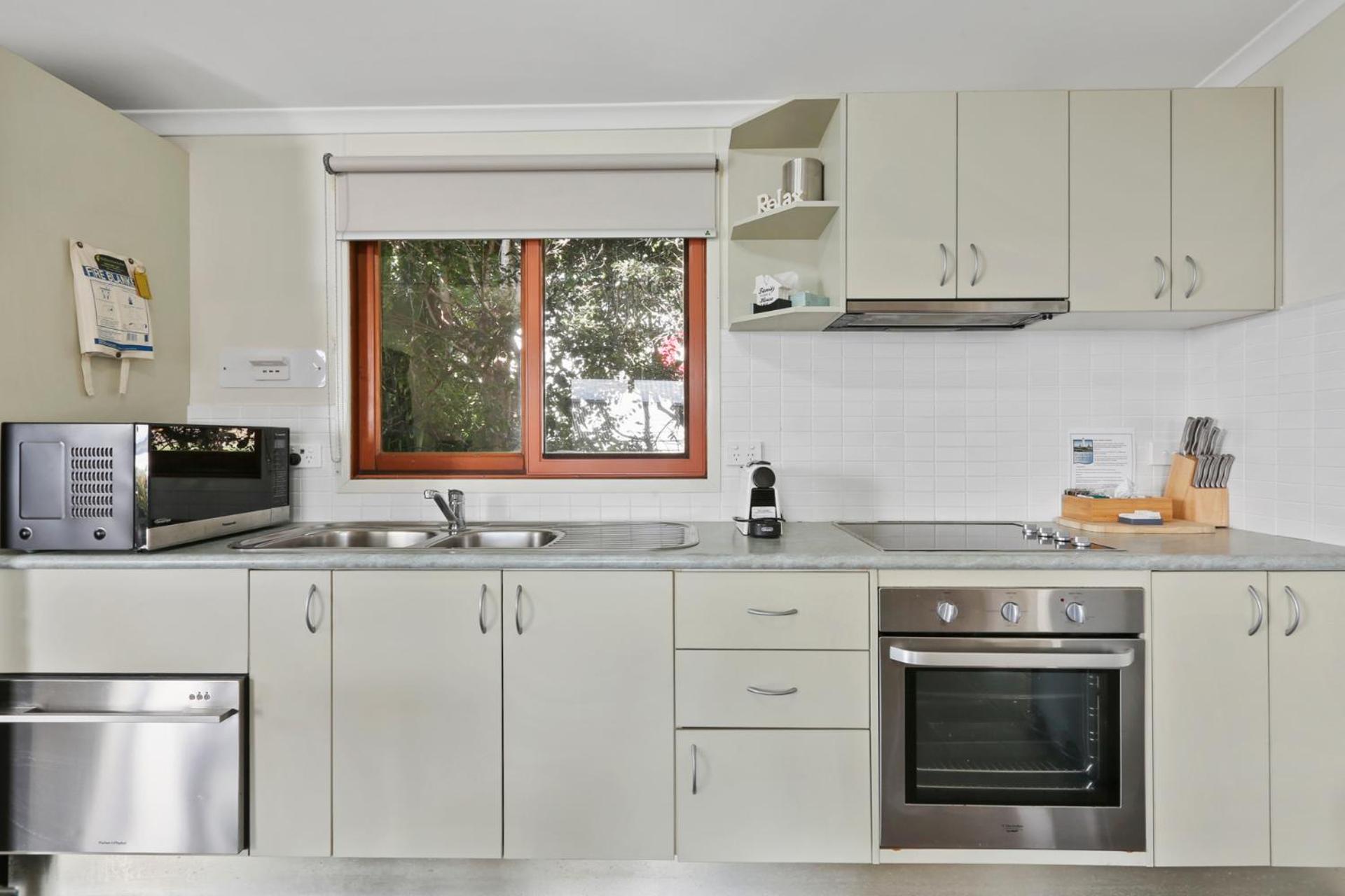 1 Bedroom Spa Room Sea Breeze photo 2