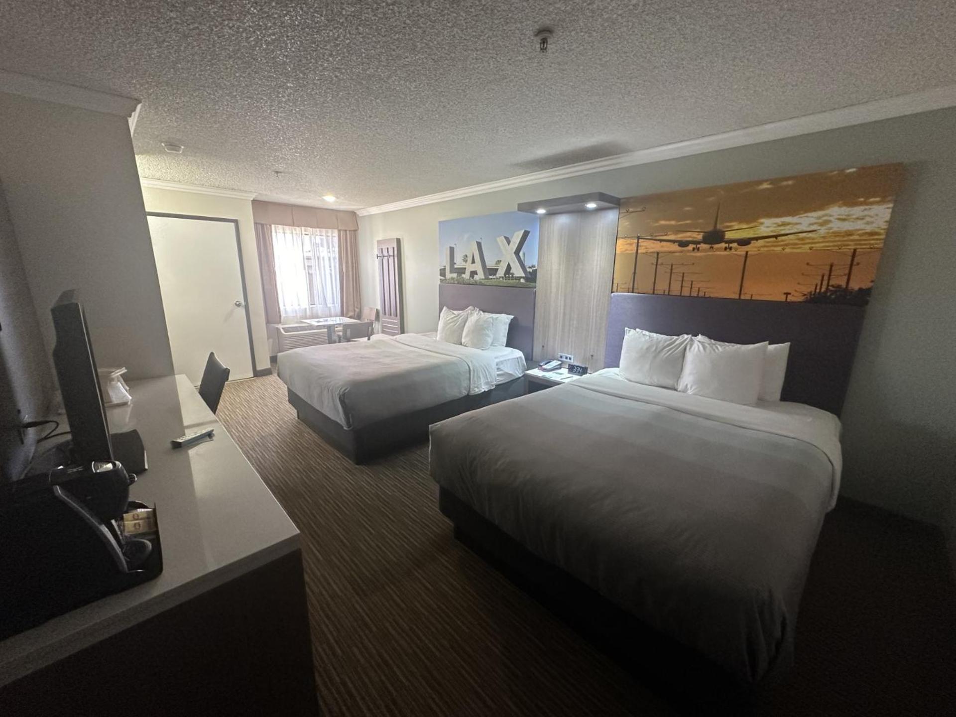 Deluxe Room, 2 Queen Beds, Top Floor, Non Smoking - Photo 3