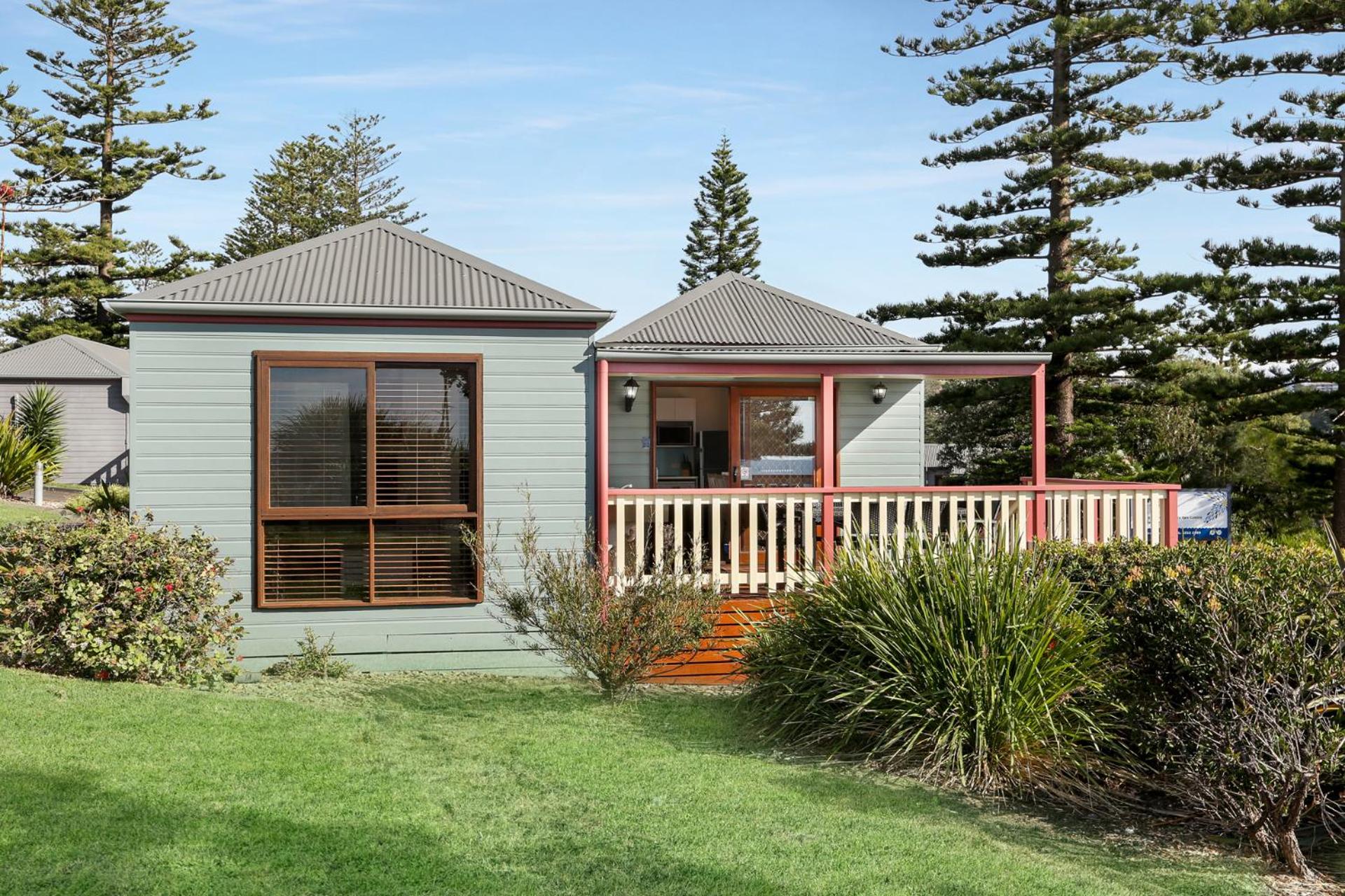Three-Bedroom Cabin (No Spa Bath) - Ocean Dream photo 2
