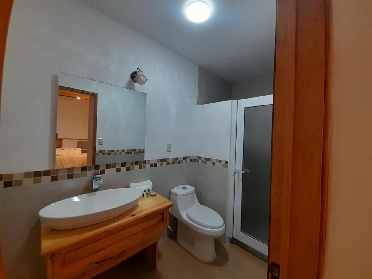 Deluxe Room (2 Adults + 1 Child)