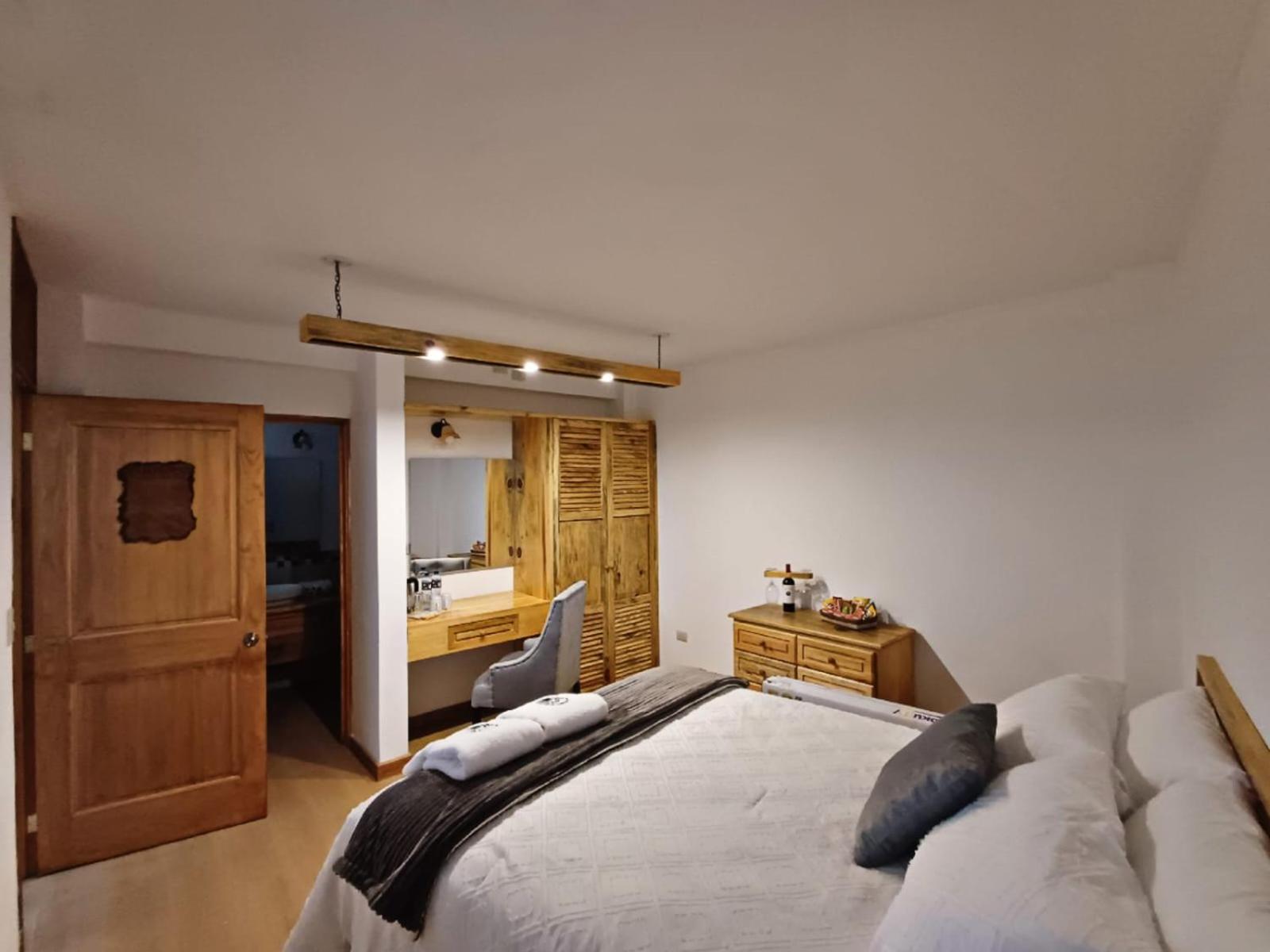 Deluxe Room (1 adult + 2 children)