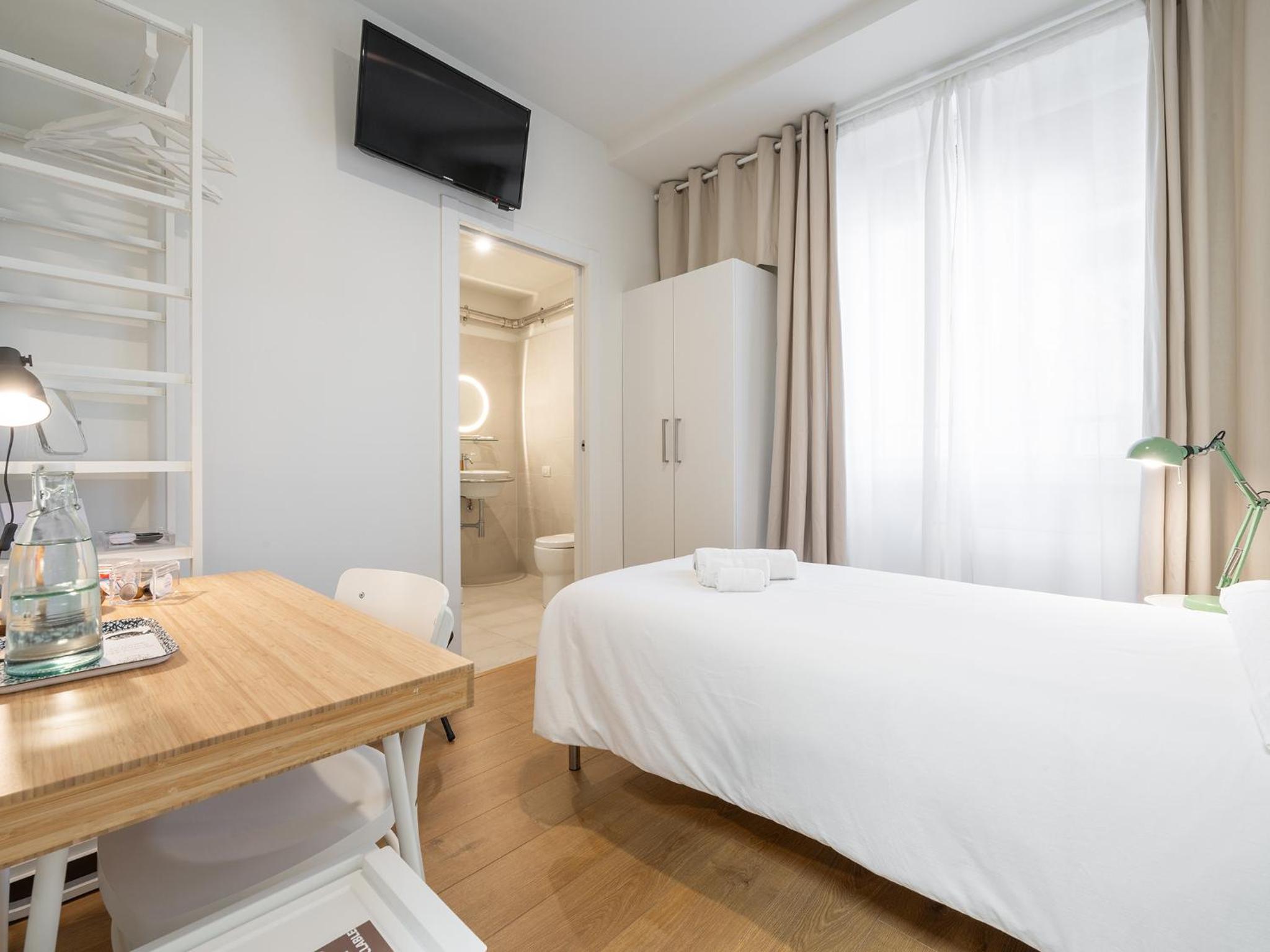 Standard Single Room photo 2
