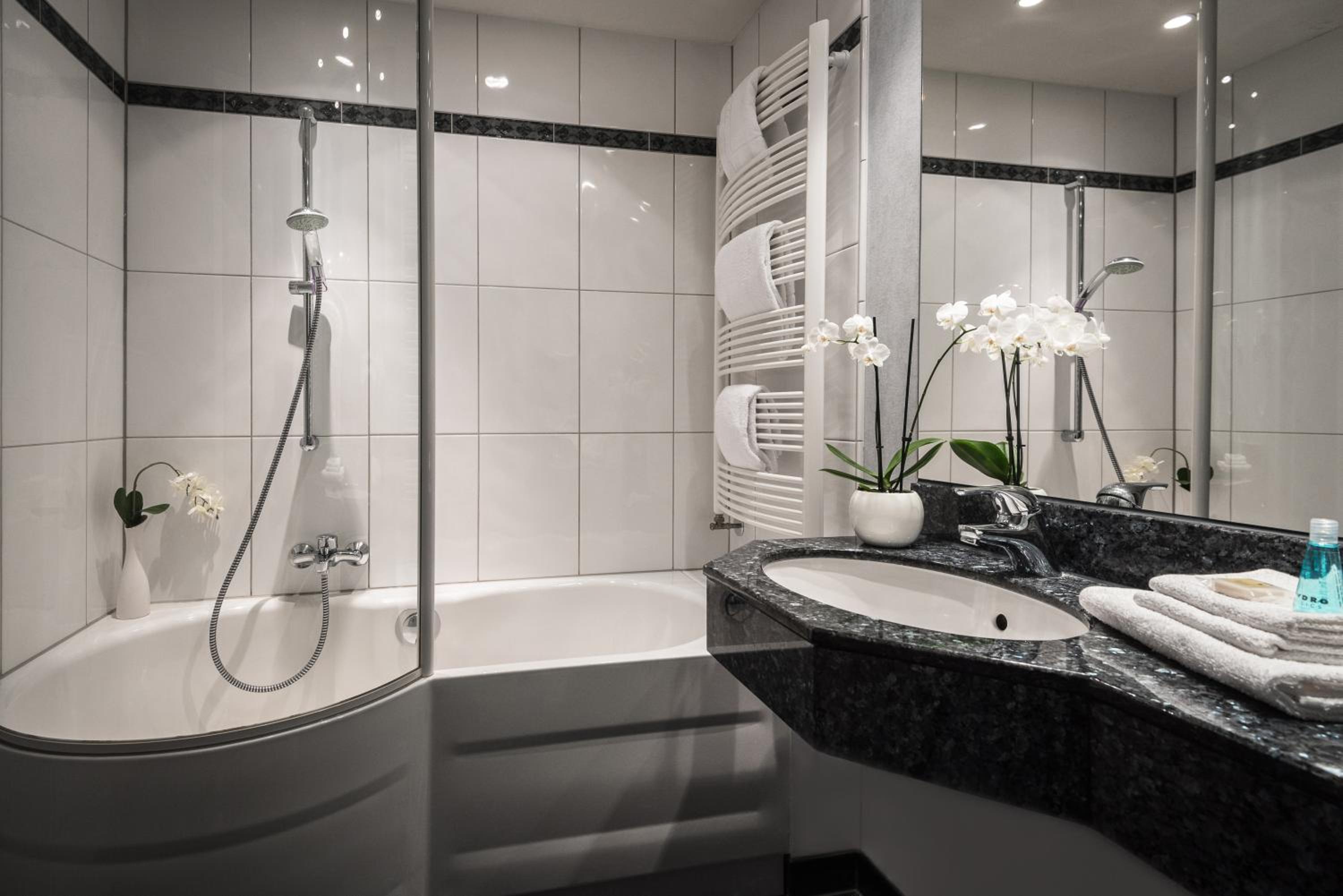 Double Room - Photo 2