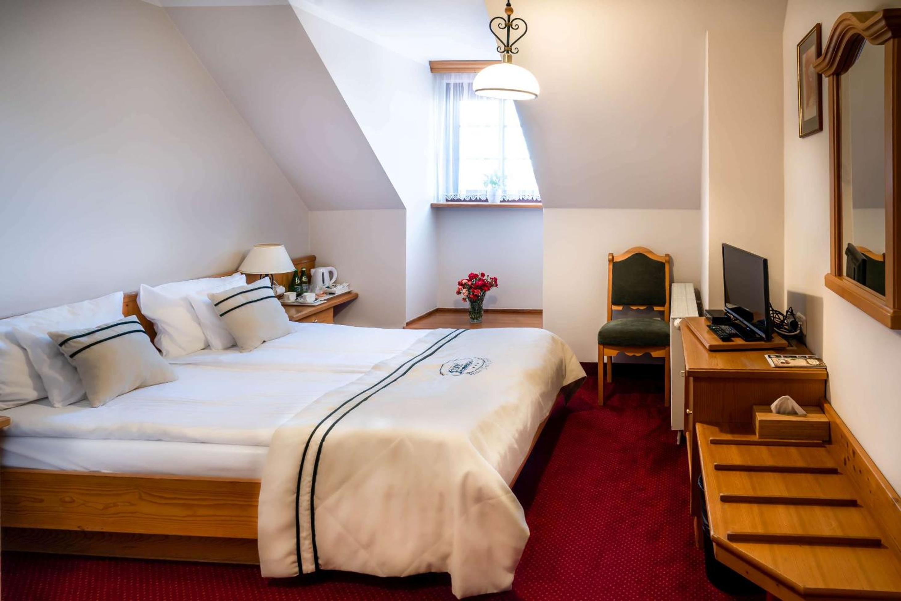 Standard Double Room photo 3