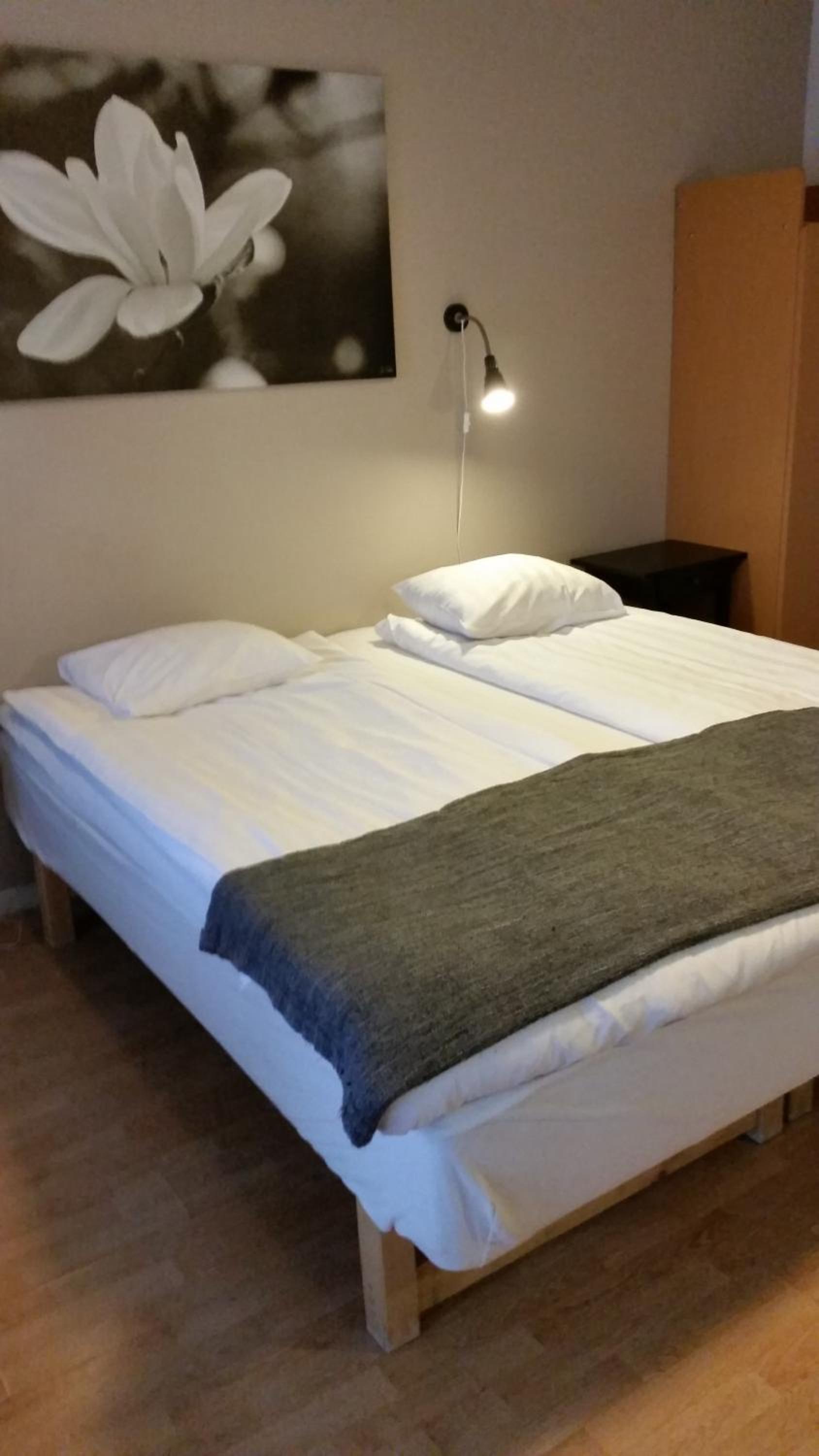 Standard Double Room - Photo 23