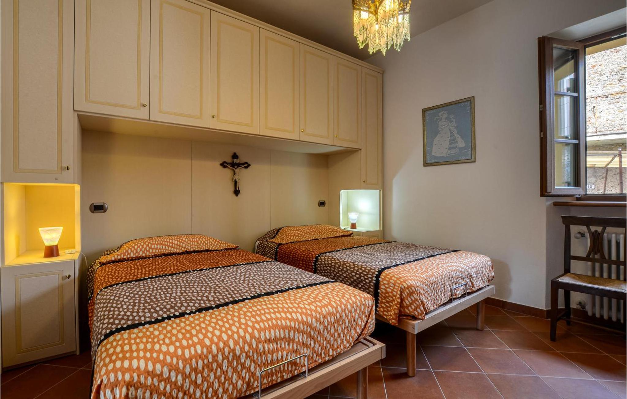 Three-Bedroom Vacation Home  photo 1