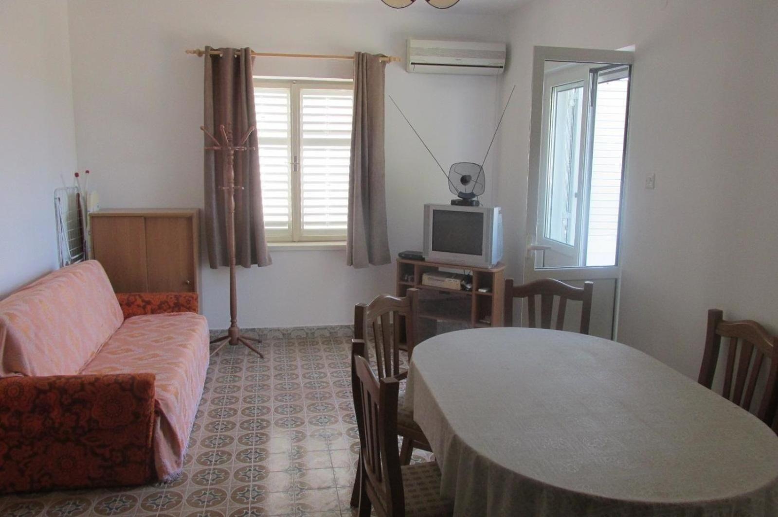 Two-Bedroom Holiday Home photo 1