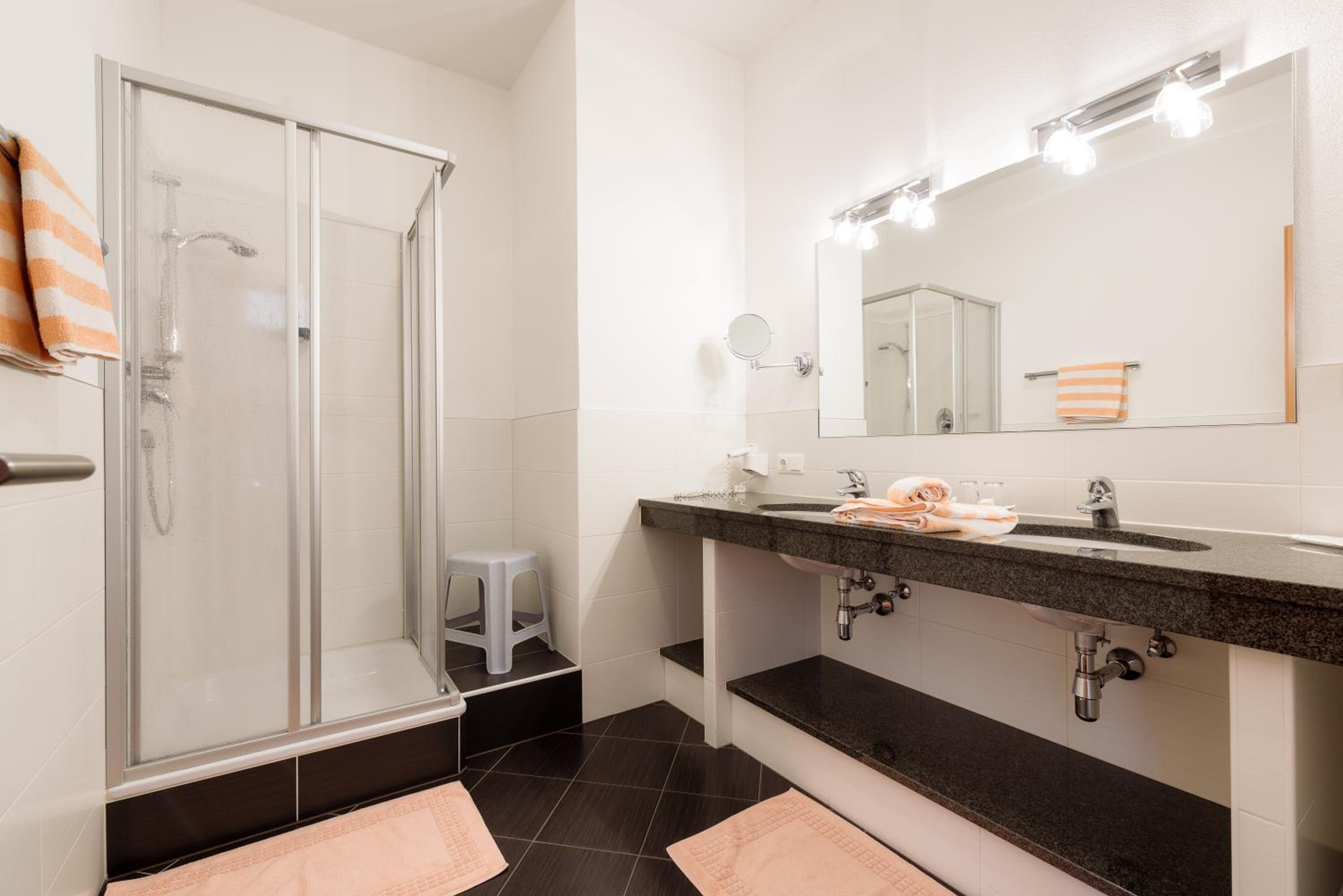 Two-Bedroom Suite photo 3