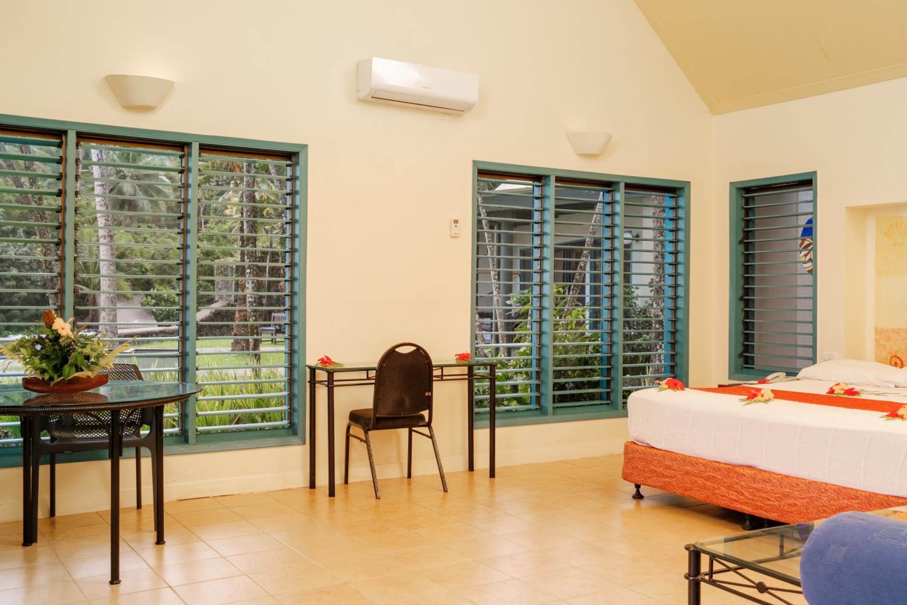 Beach Front Villa - Photo 11