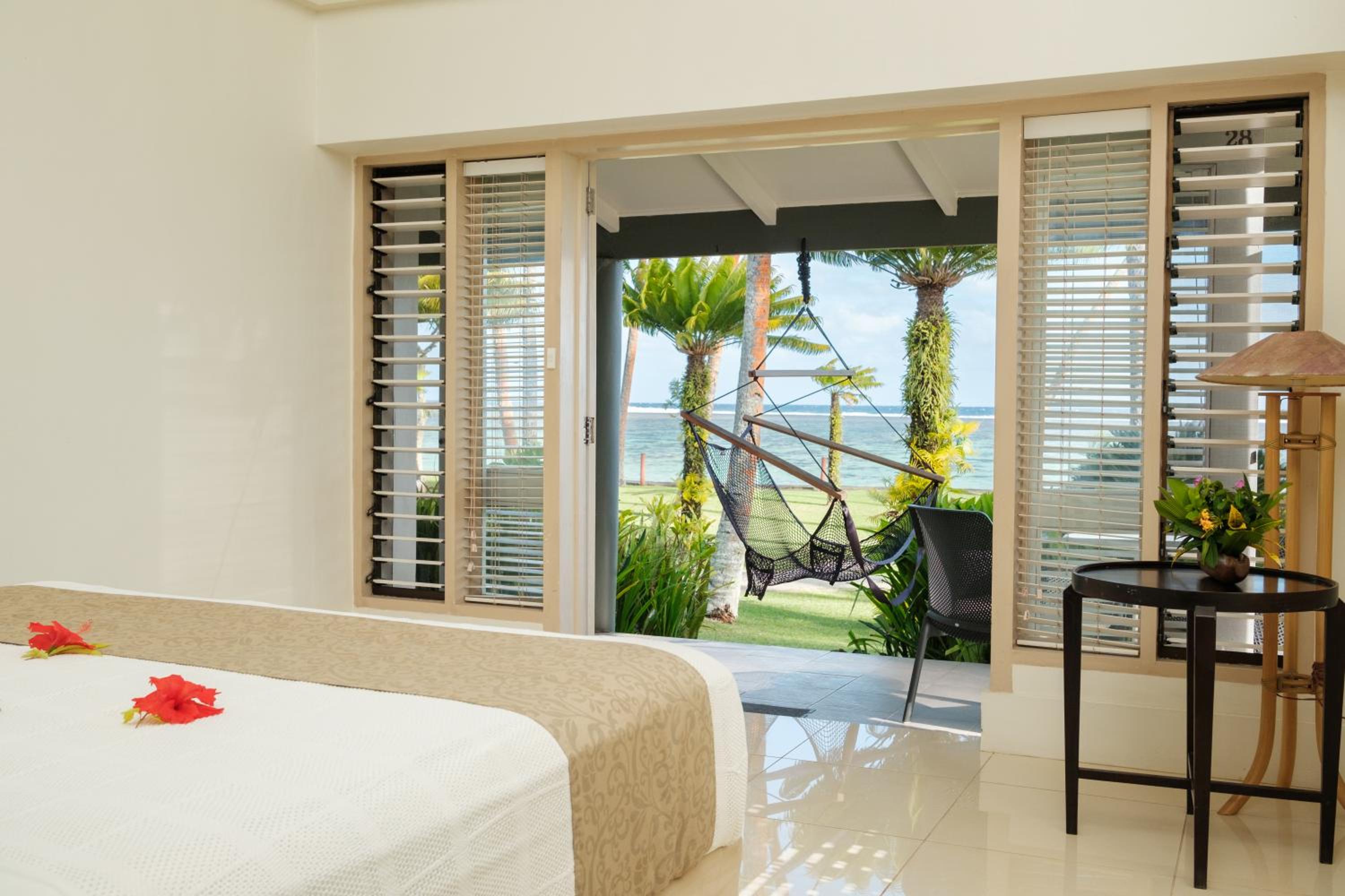 Deluxe Beach Front Bure - Photo 22