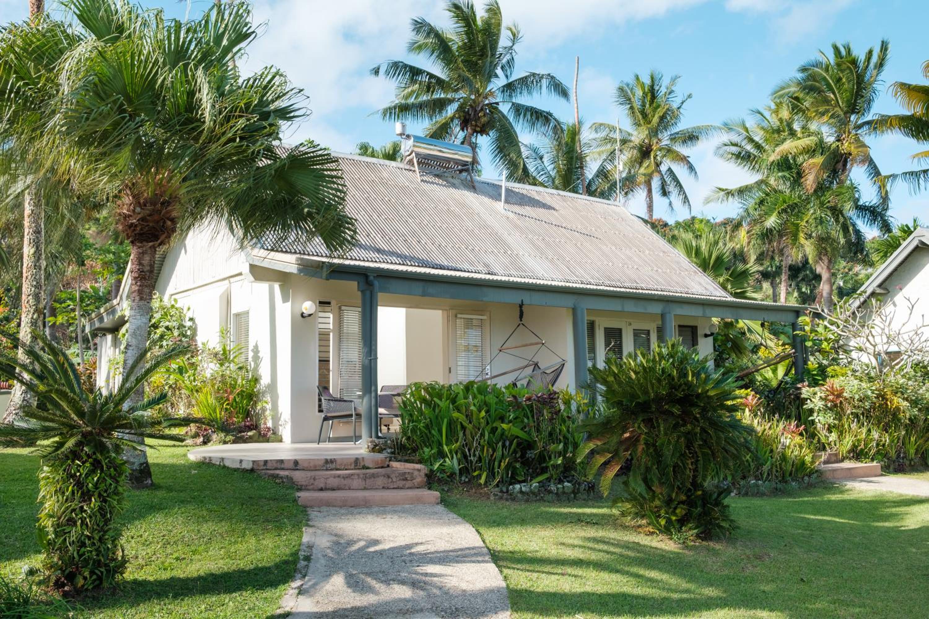 Deluxe Beach Front Bure - Photo 5