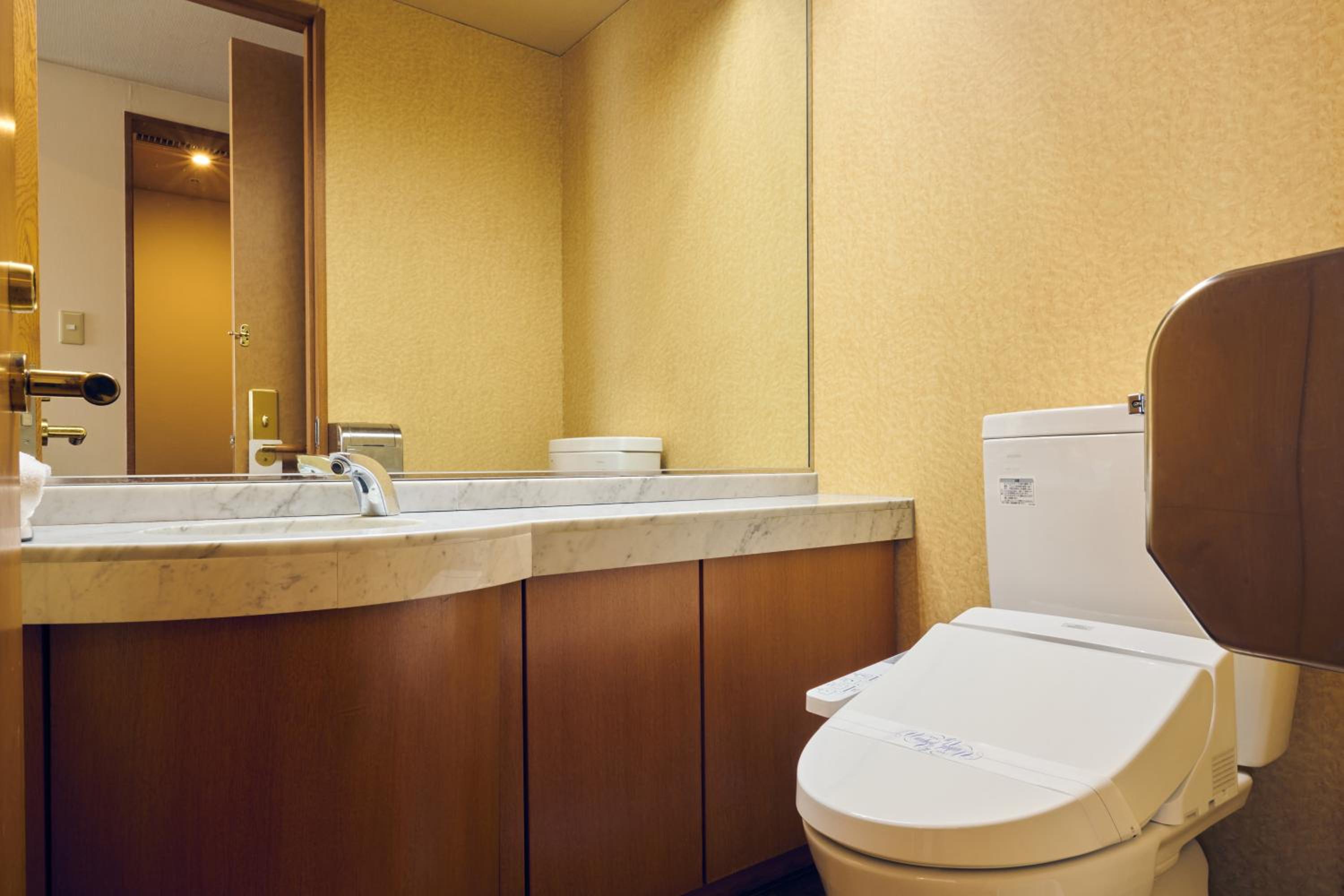 Suite - Photo 5