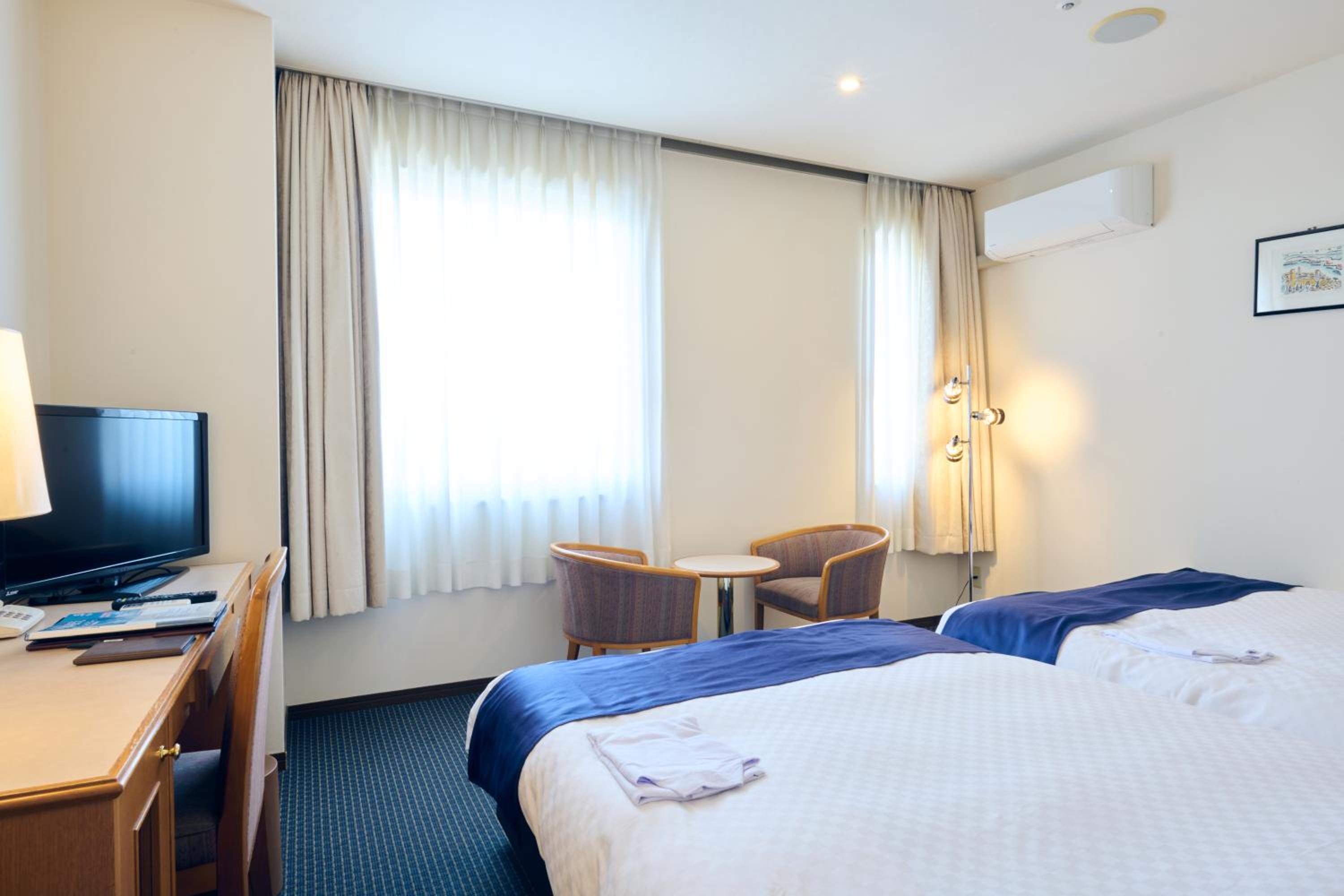 Family Twin Room