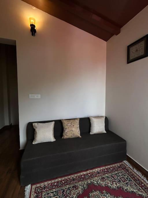 Two-Bedroom House photo 2