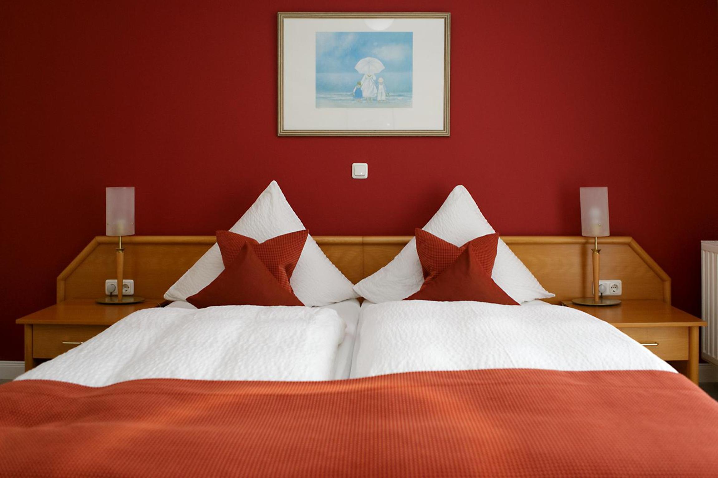 Double Room with Balcony or Terrace thumbnail 6