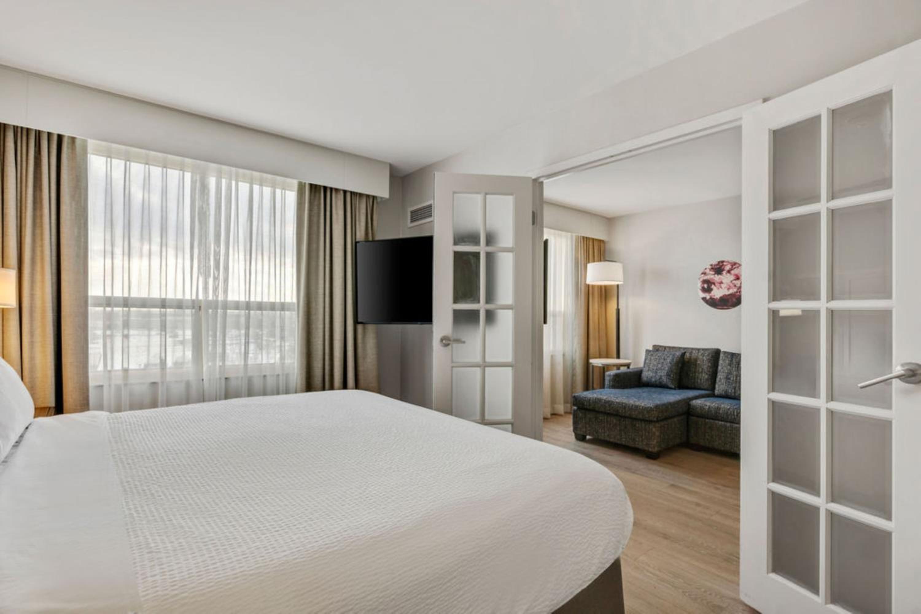 Corner King Suite with Sofa Bed