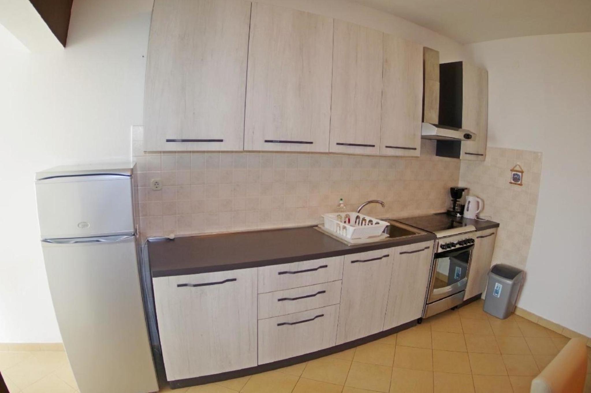 Apartment photo 3
