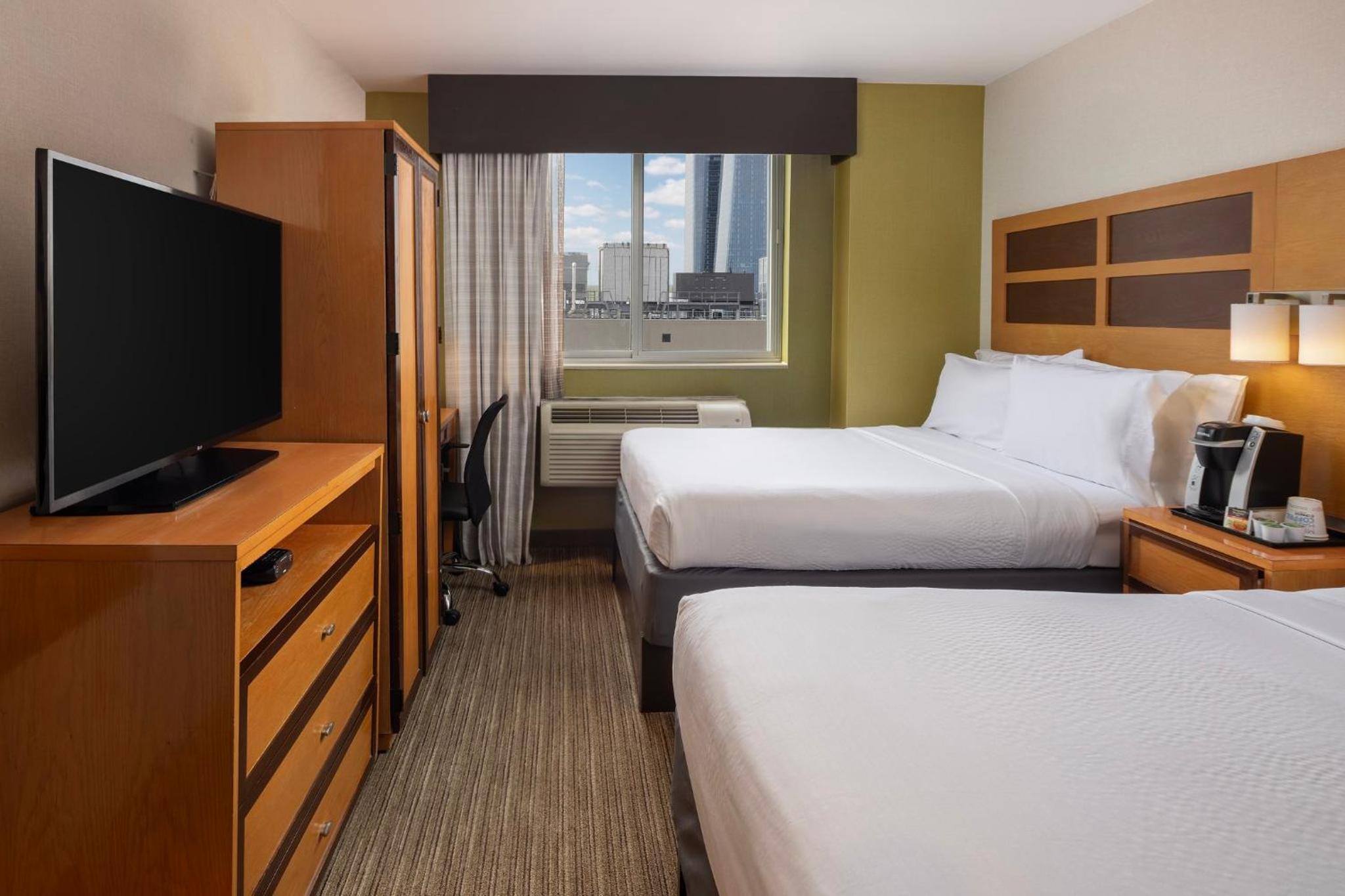 Standard Room - High Floor photo 2