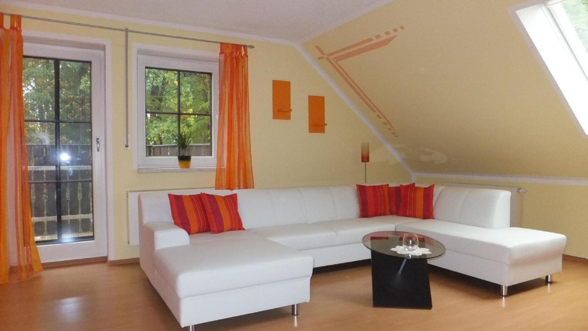 Apartment photo 2