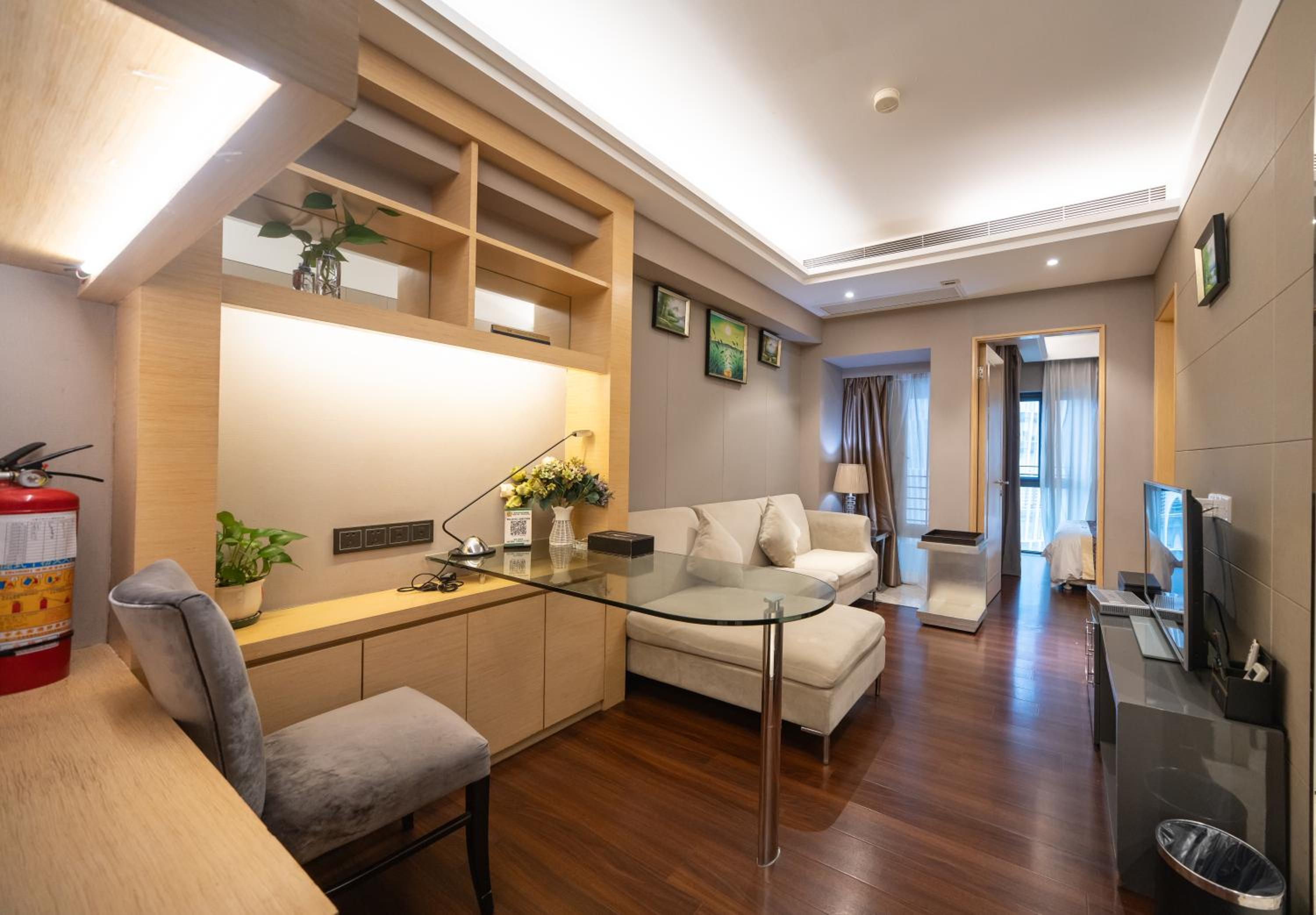 Apartment with Garden View