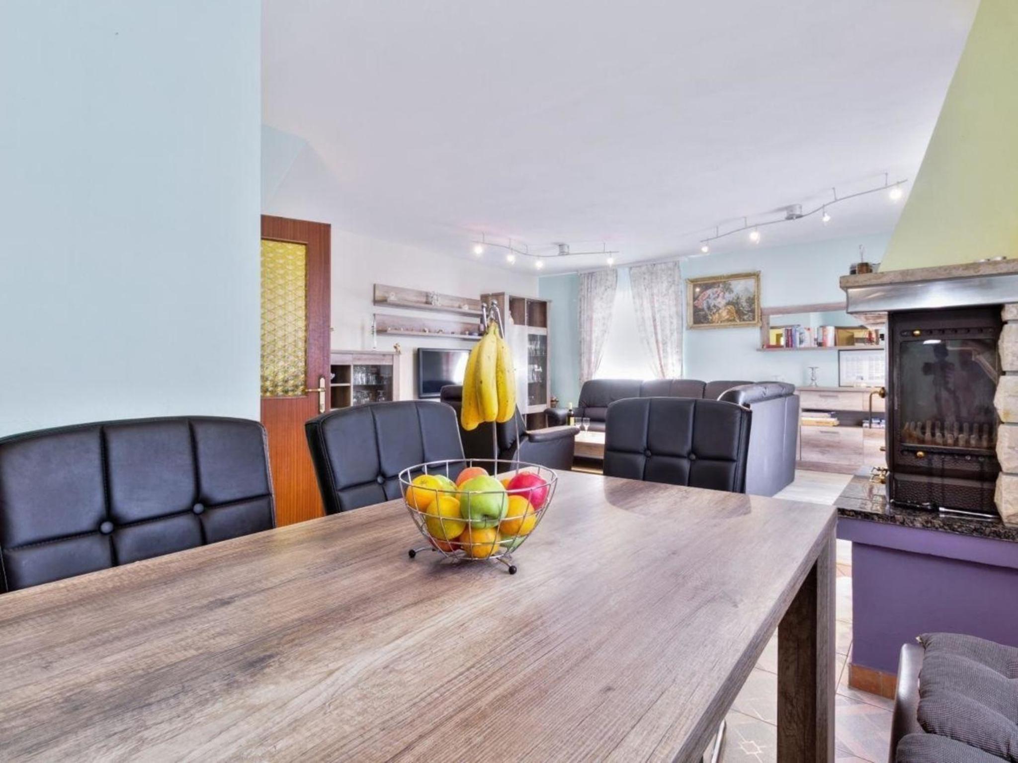Four-Bedroom Vacation Home photo 3