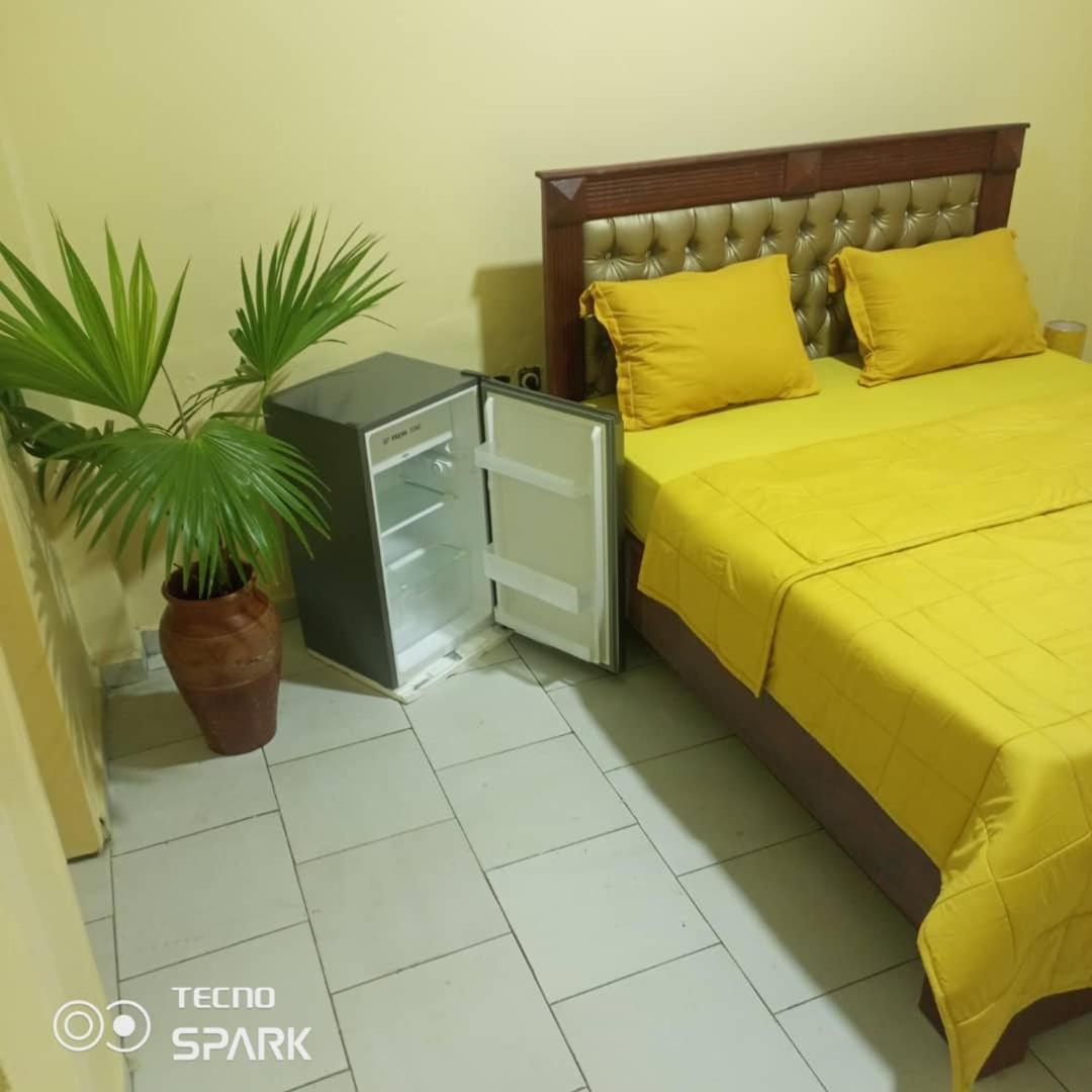 Deluxe Double Room (2 Adults + 1 Child)
