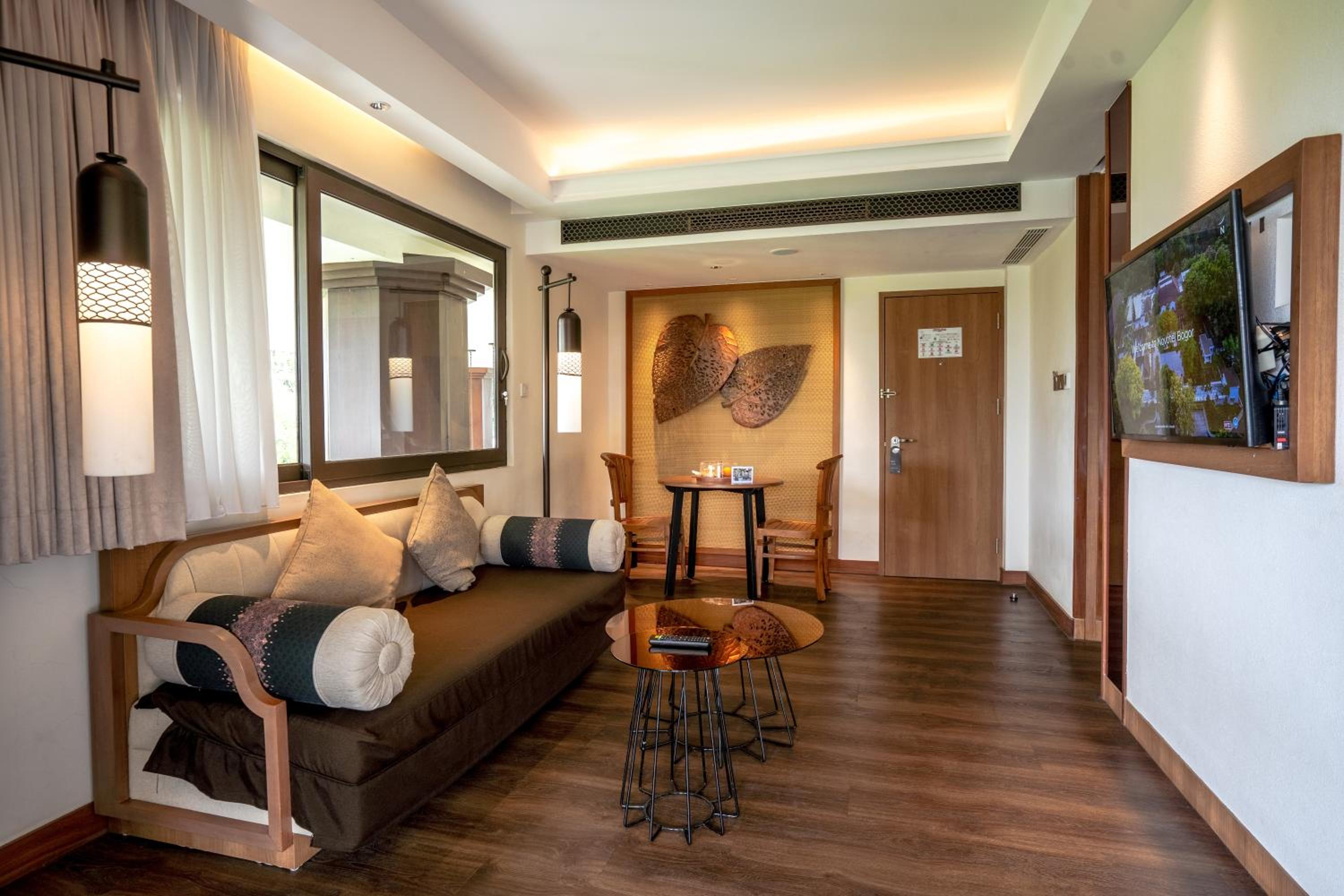 Executive King Suite photo 2