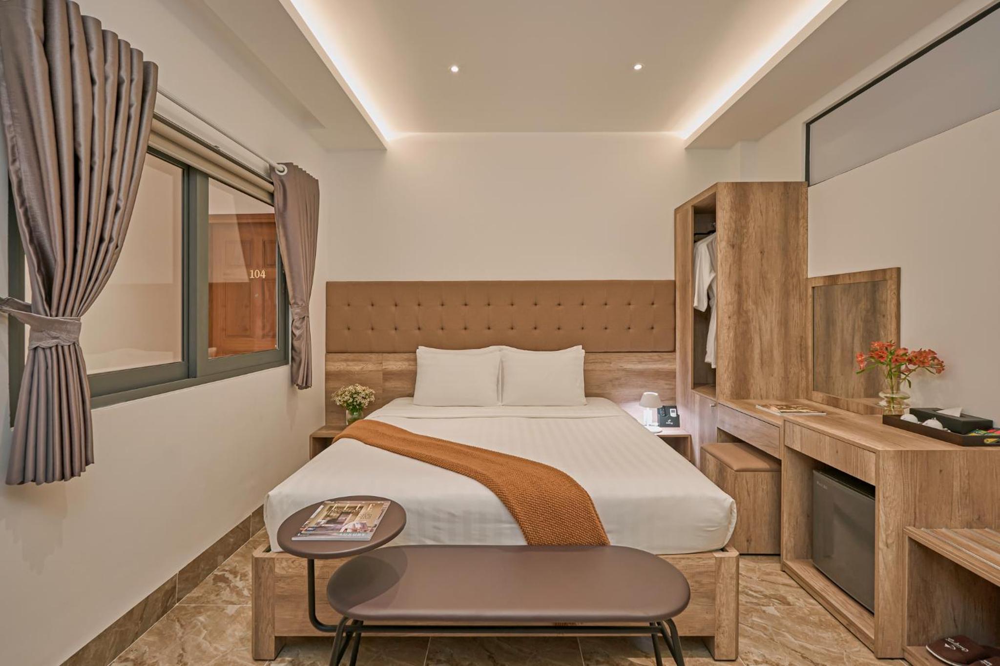 Deluxe King Room photo 3