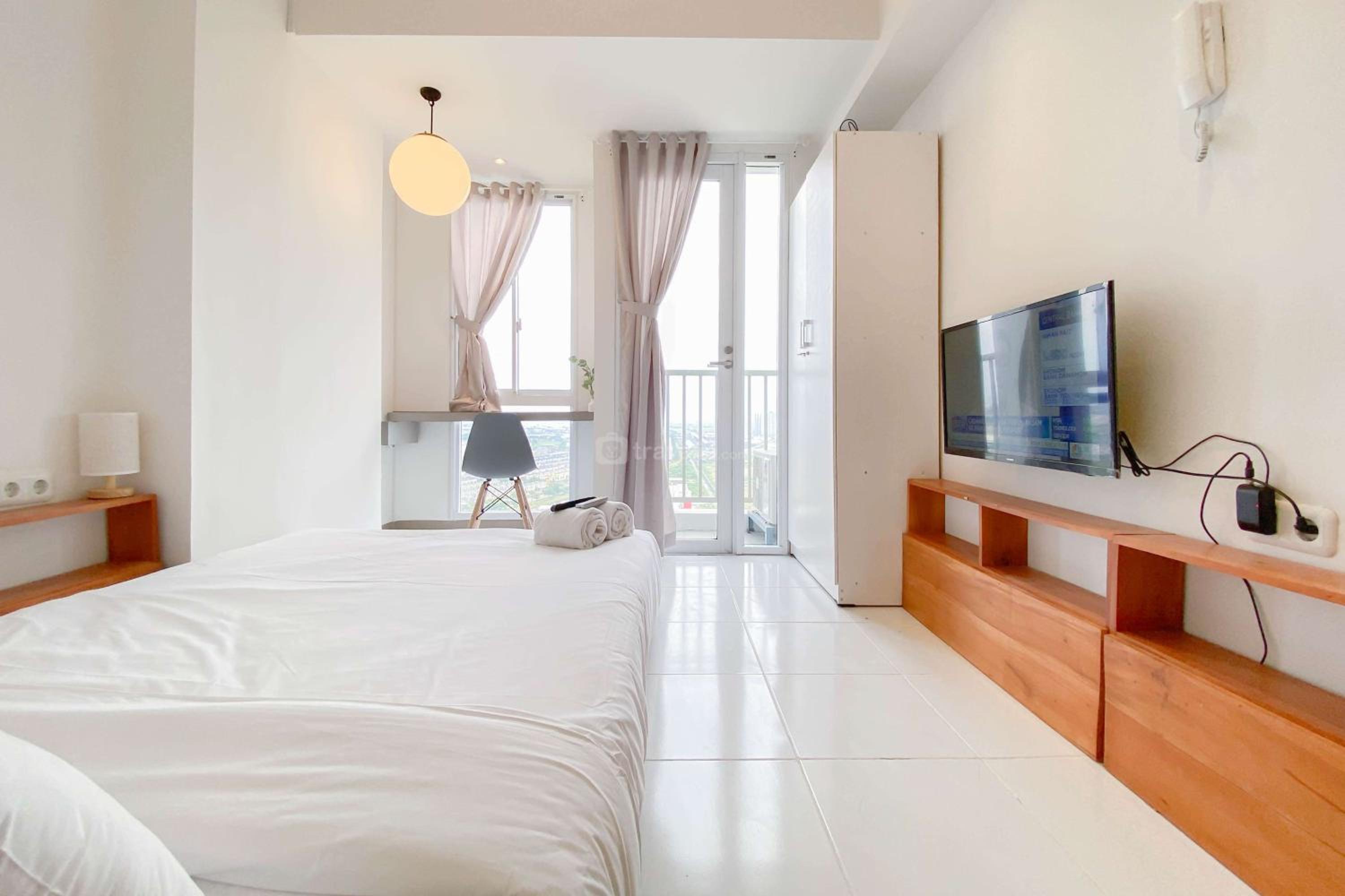 Studio Apartment photo 1