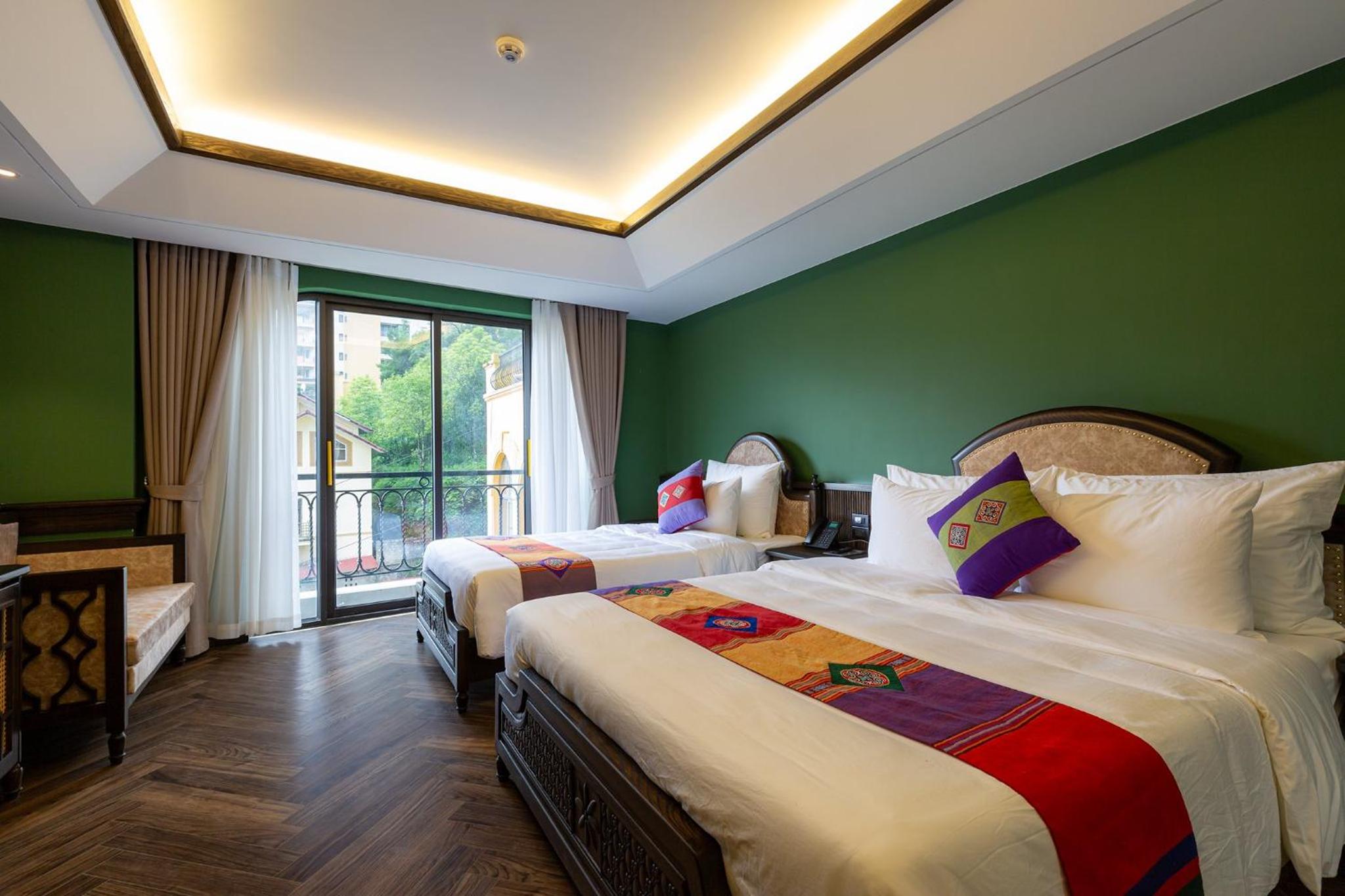 Triple Room With City View