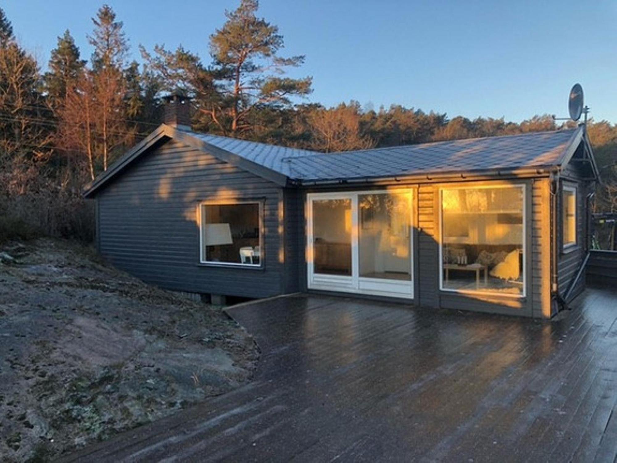 Four-Bedroom House photo 3