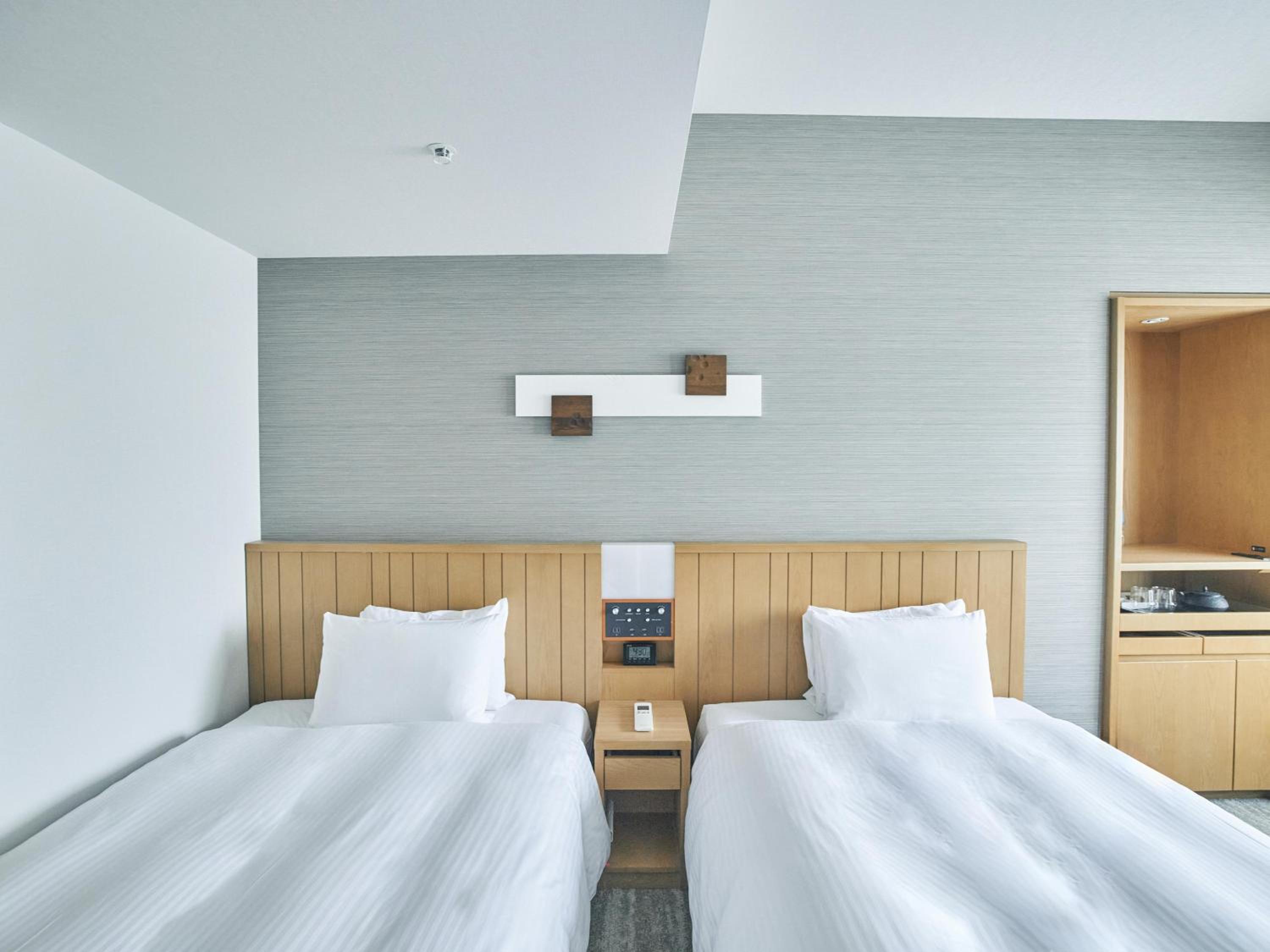 Superior Twin Room - Non-Smoking - Photo 10