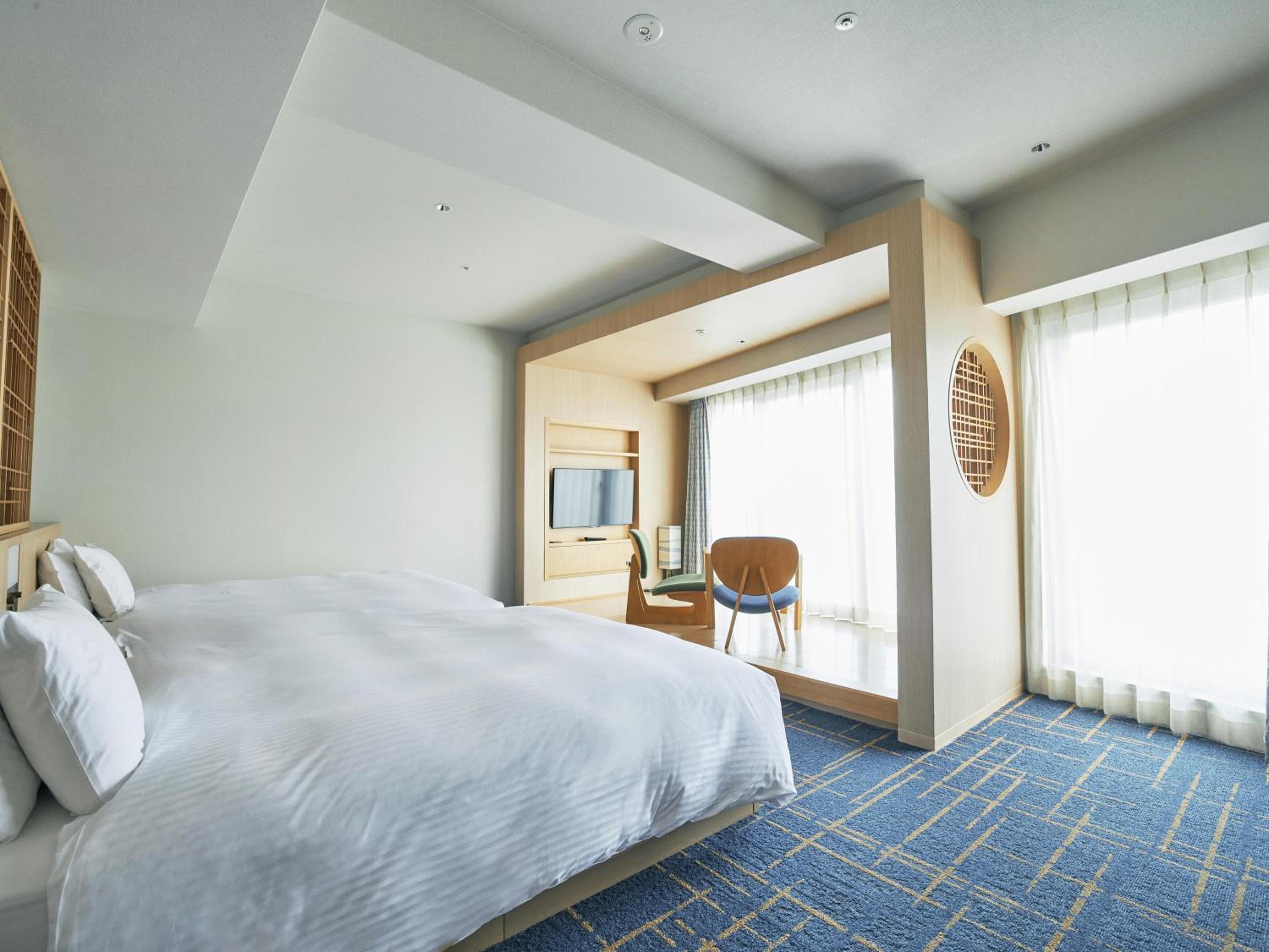 Grand Twin Room with River View - Non-Smoking - Photo 9