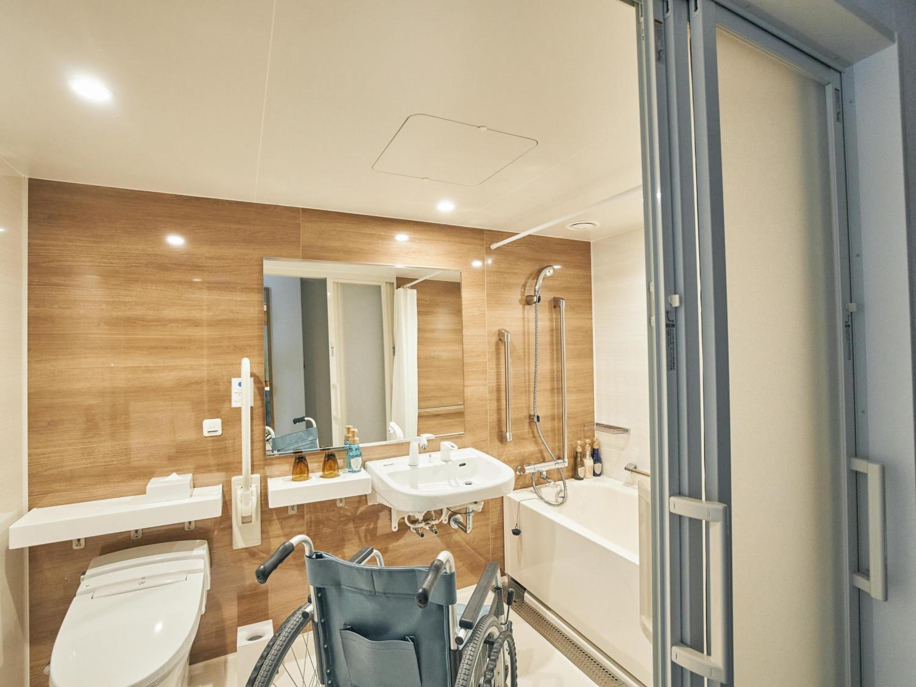 Universal Room - Non-Smoking - Photo 6