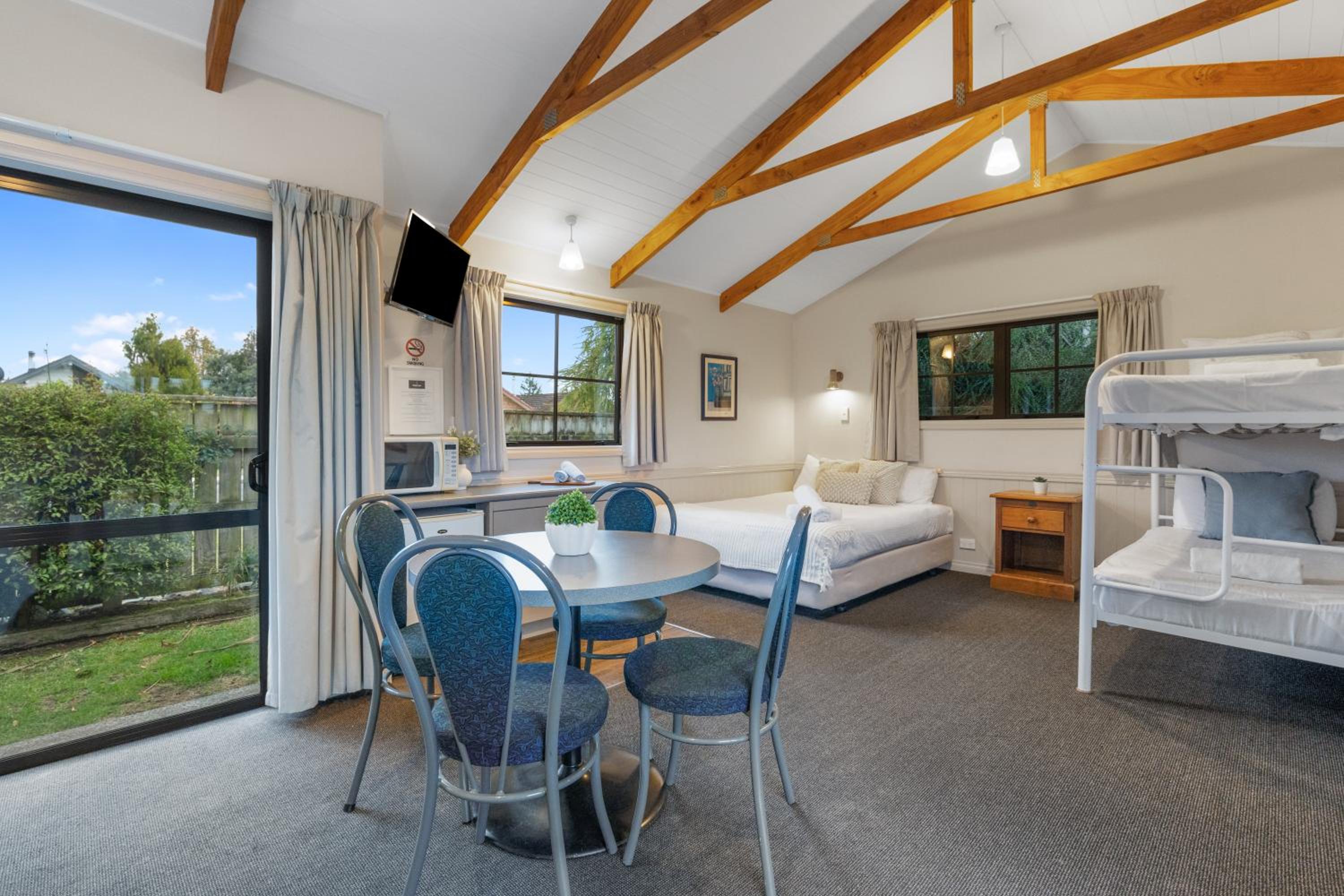 Family Cabin (Sleeps 6) - Photo 1