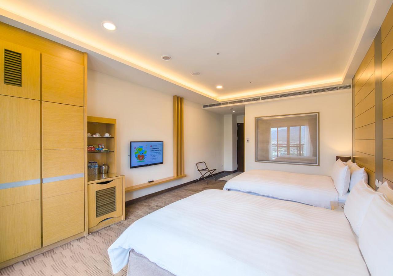 Deluxe Quadruple Room - Photo 4