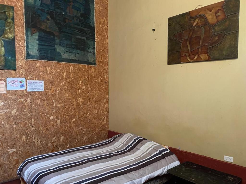 Double Room with Shared Bathroom photo 2