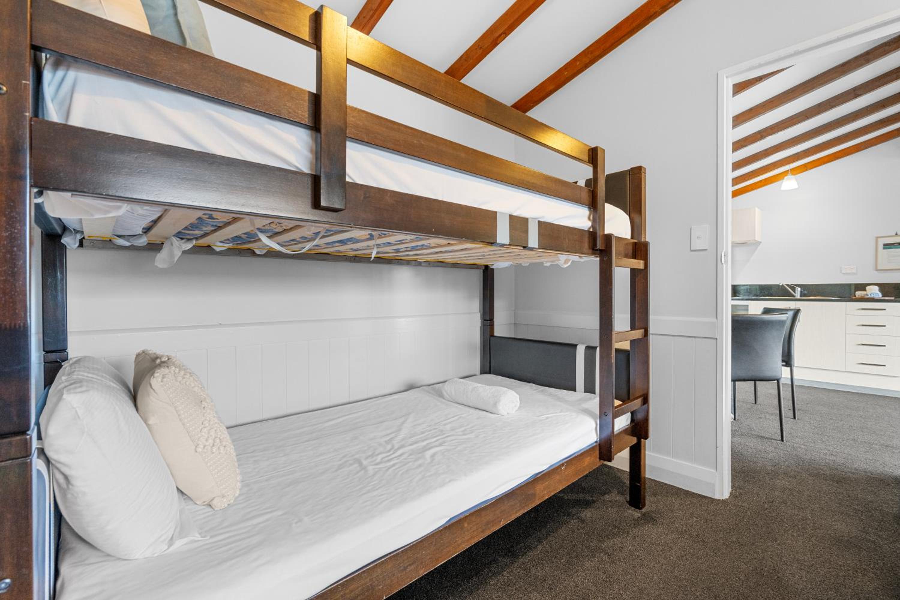Standard One-Bedroom Apartment - Photo 7