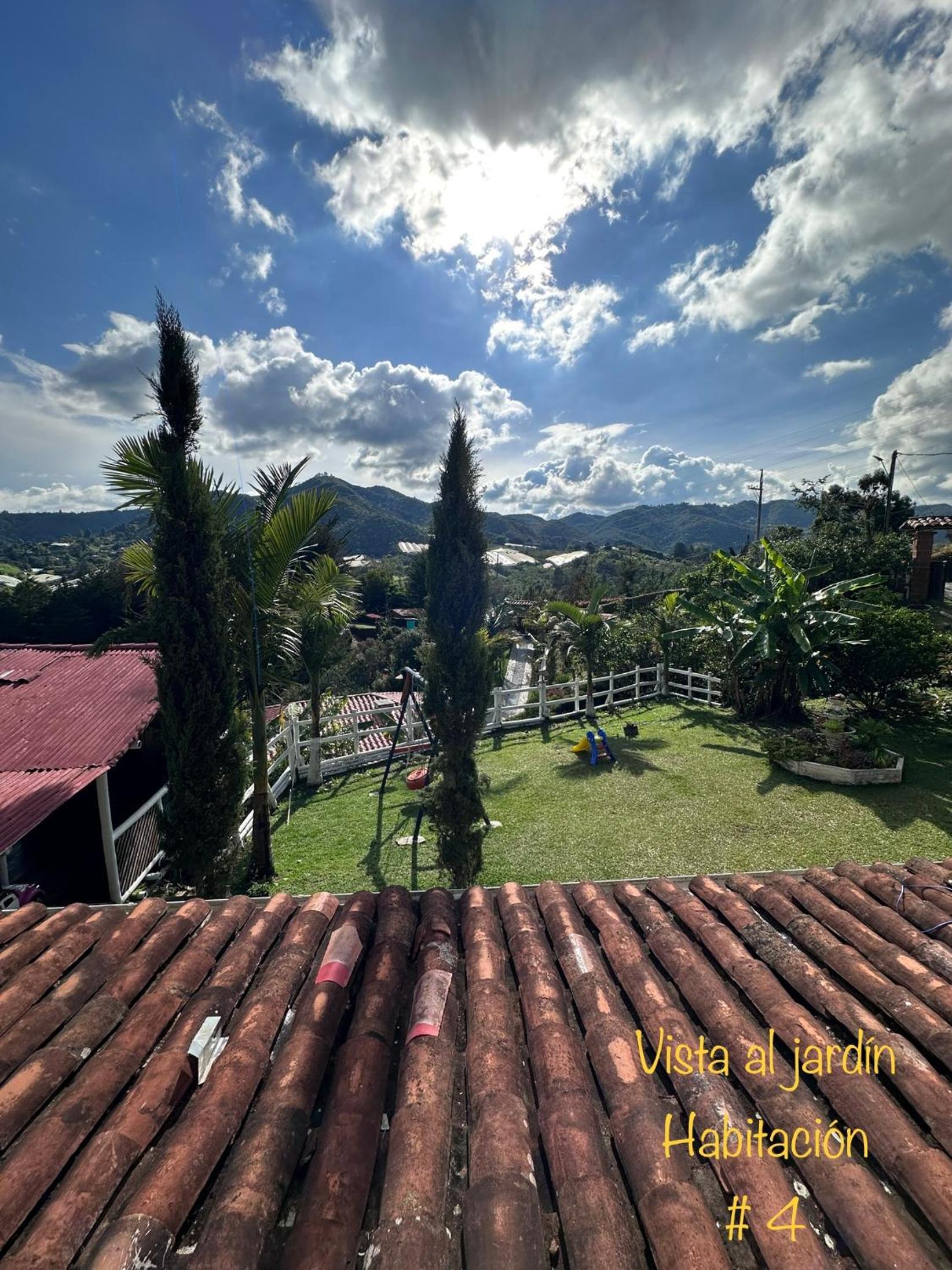 Deluxe Room (2 Adults + 1 Child) photo 2