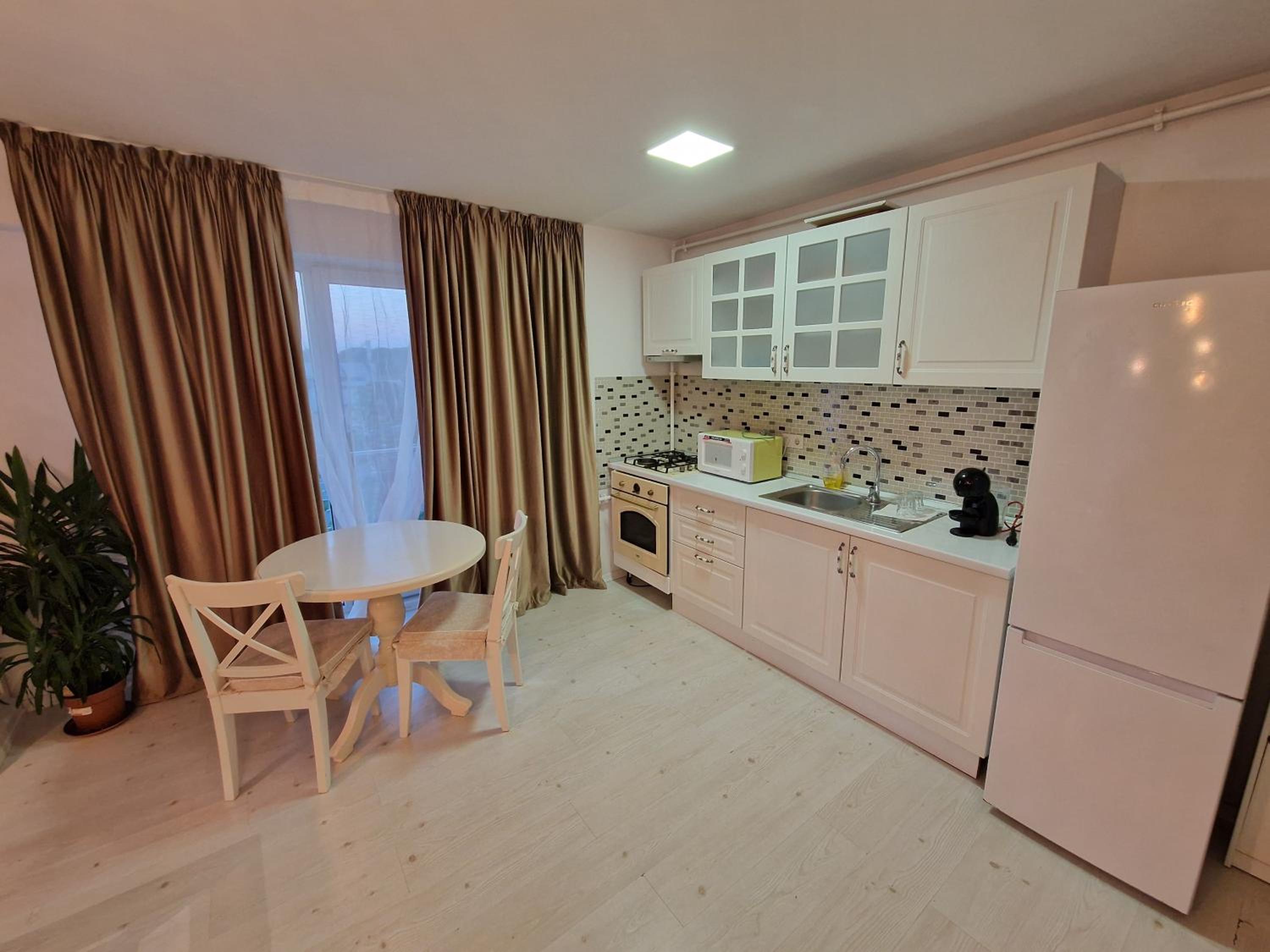 One-Bedroom Apartment photo 3