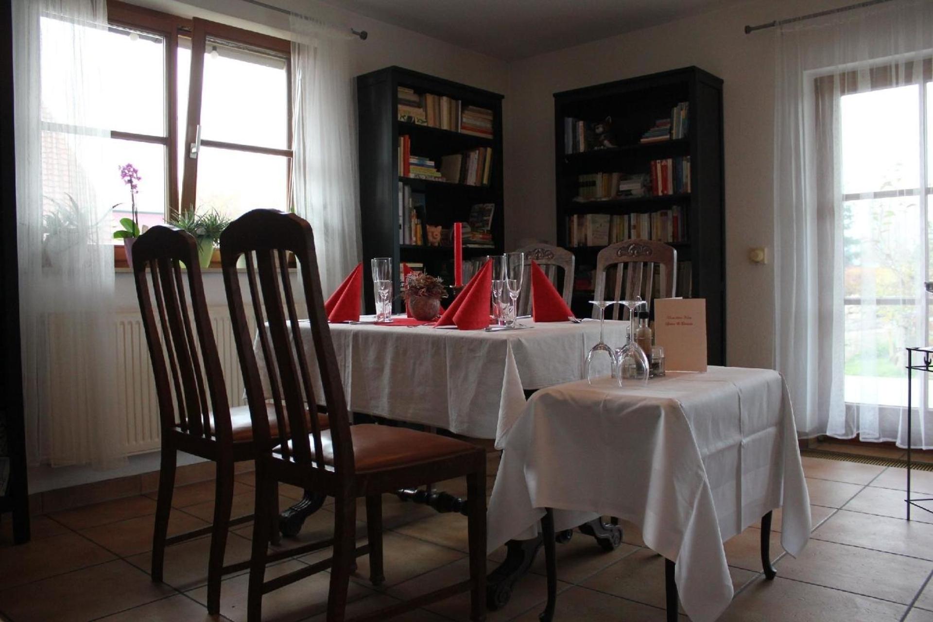 Apartment photo 3