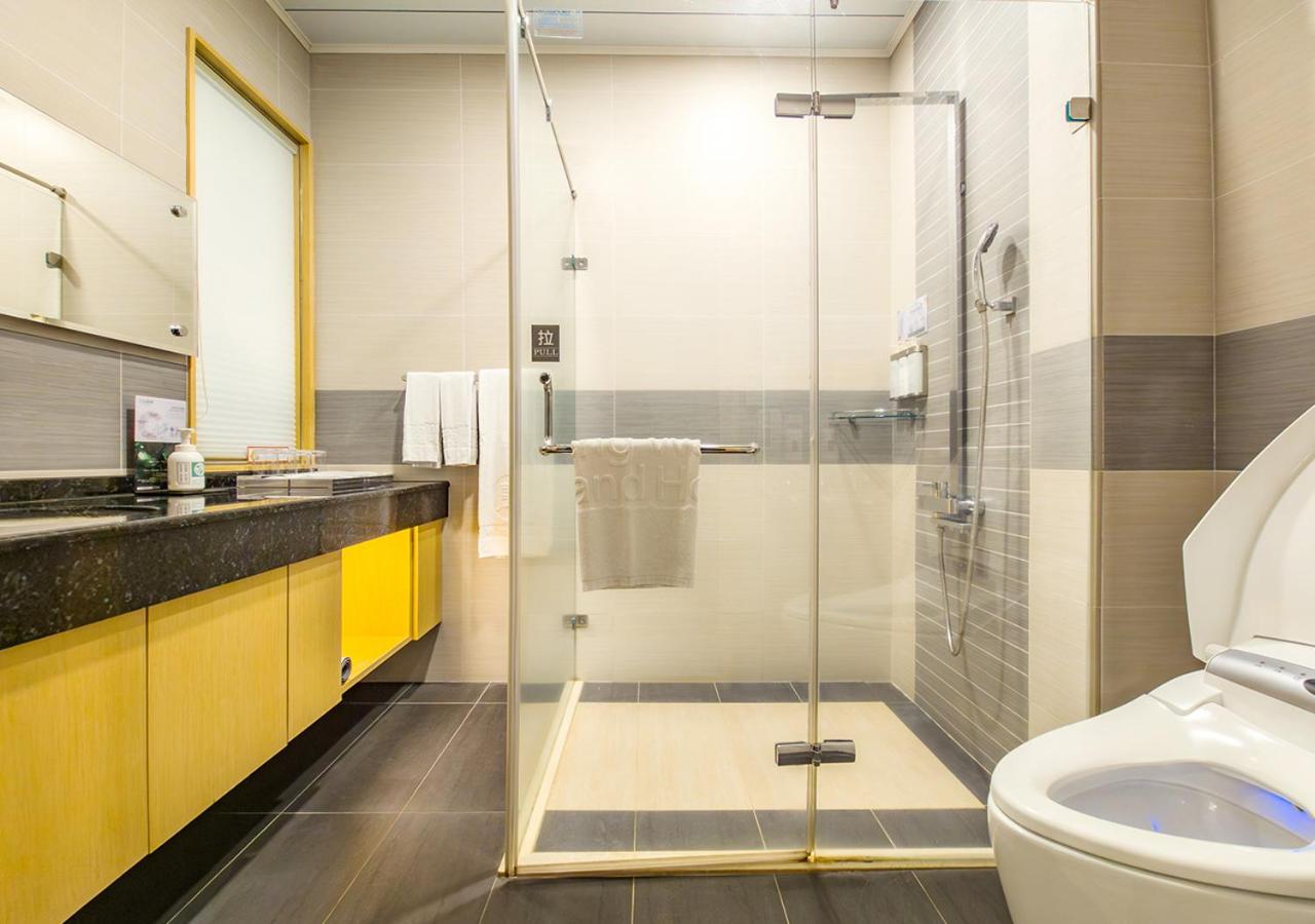 Standard Quadruple Room - Photo 4