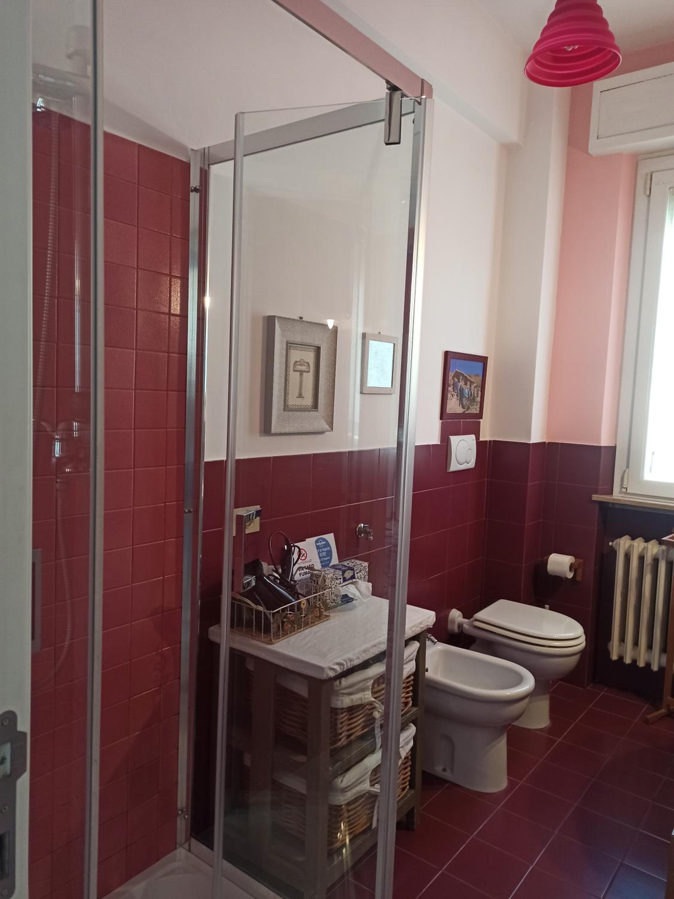 Quadruple Room with Private Bathroom - Photo 11