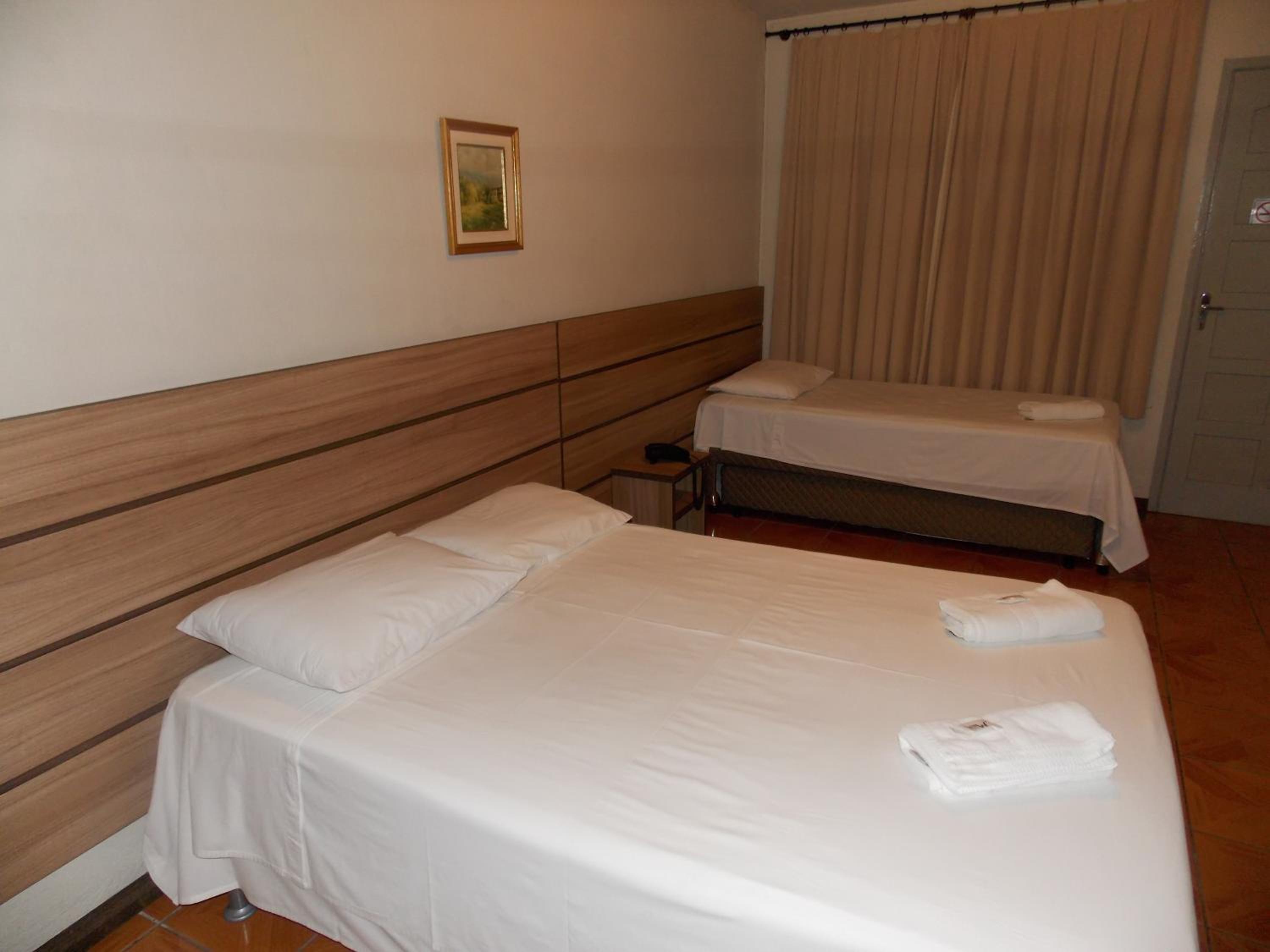 Double or Twin Room photo 3