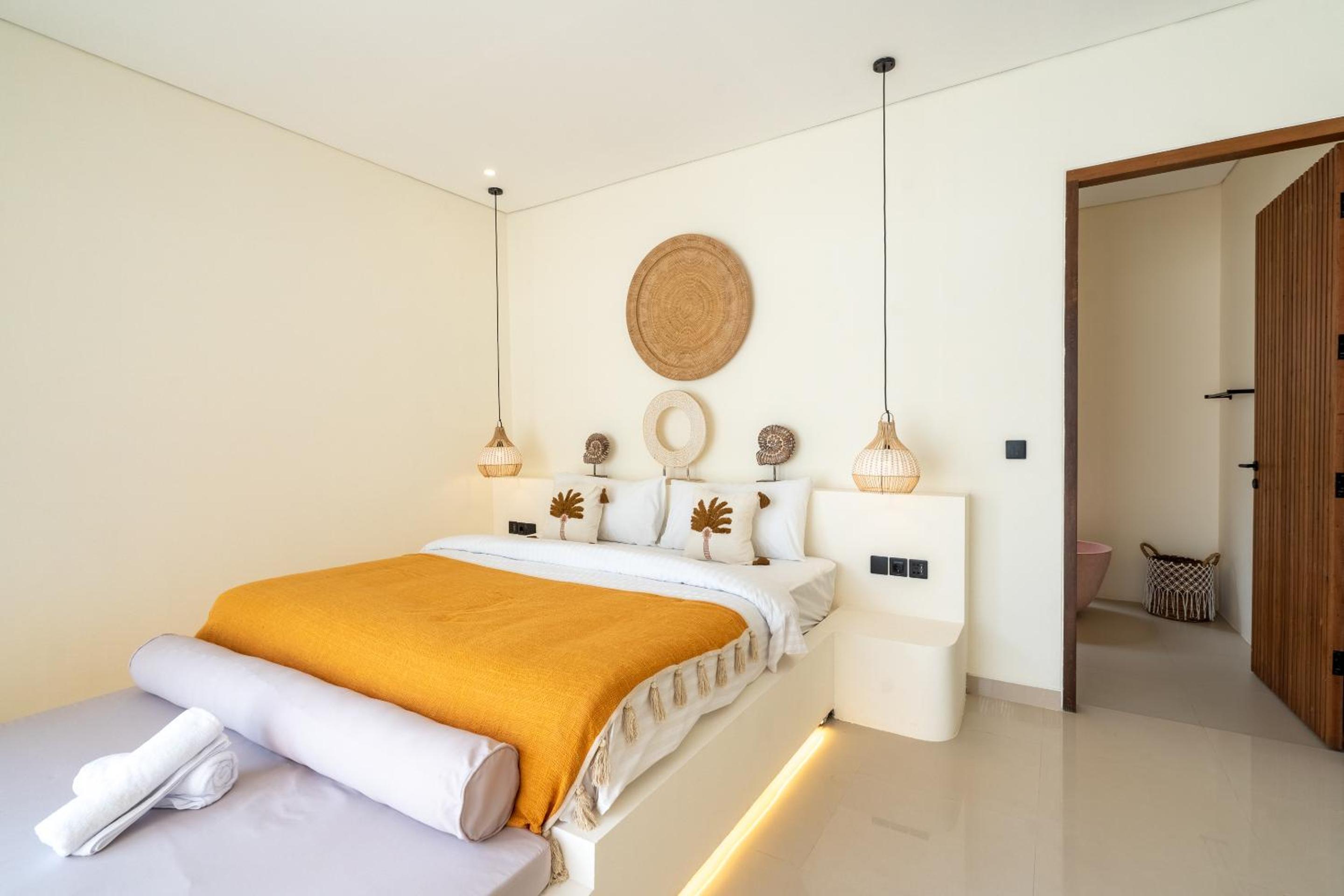 Villa photo 1