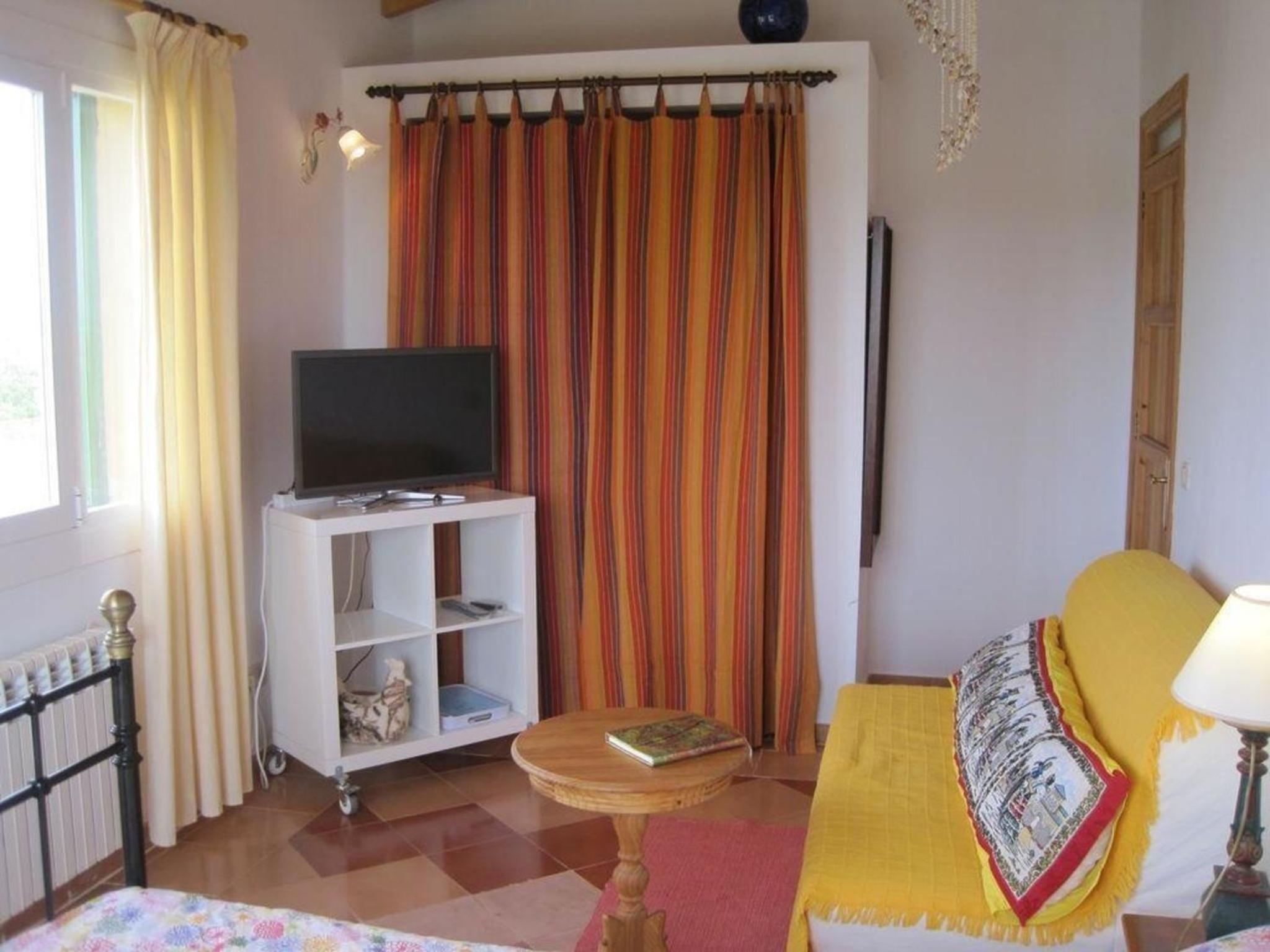 Apartment photo 2