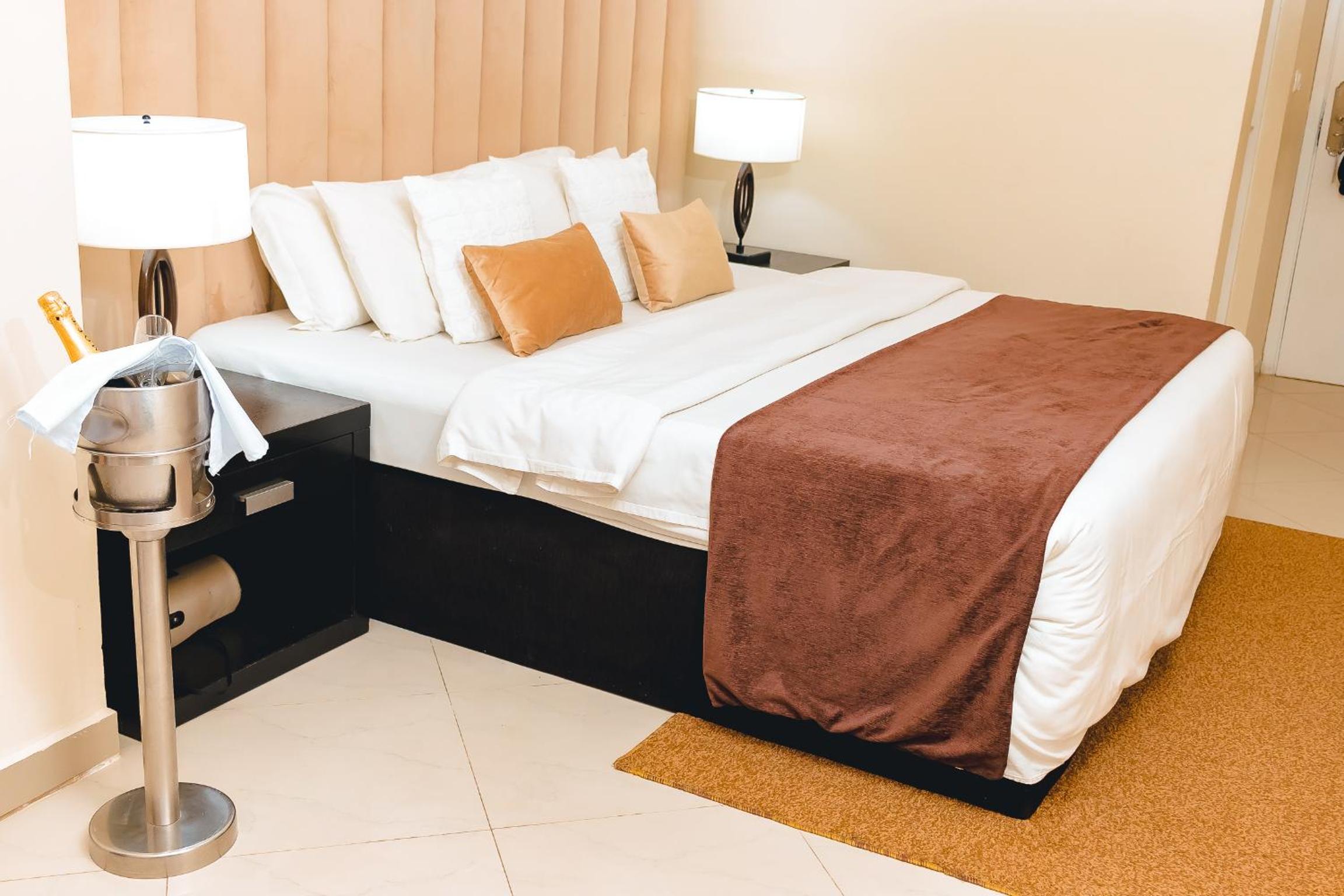 Double Or Twin Room photo 2