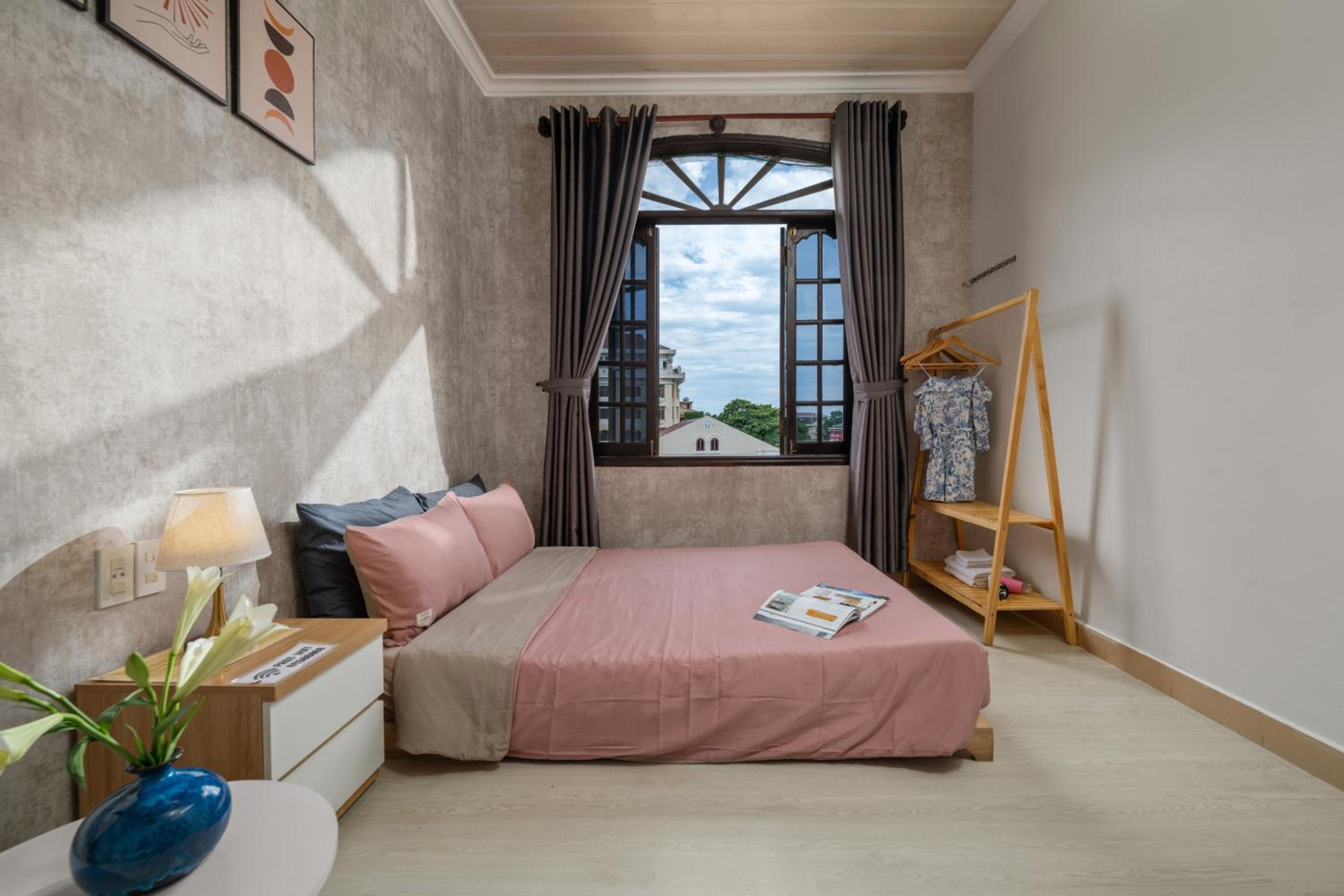 Standard Double Room - Photo 13