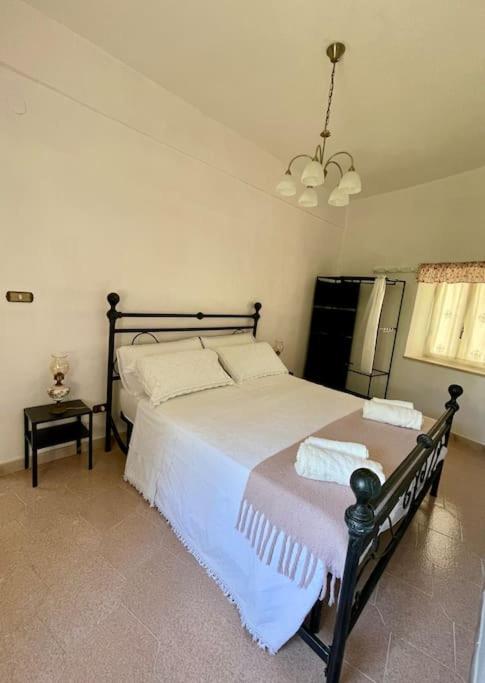 Two-Bedroom House photo 3