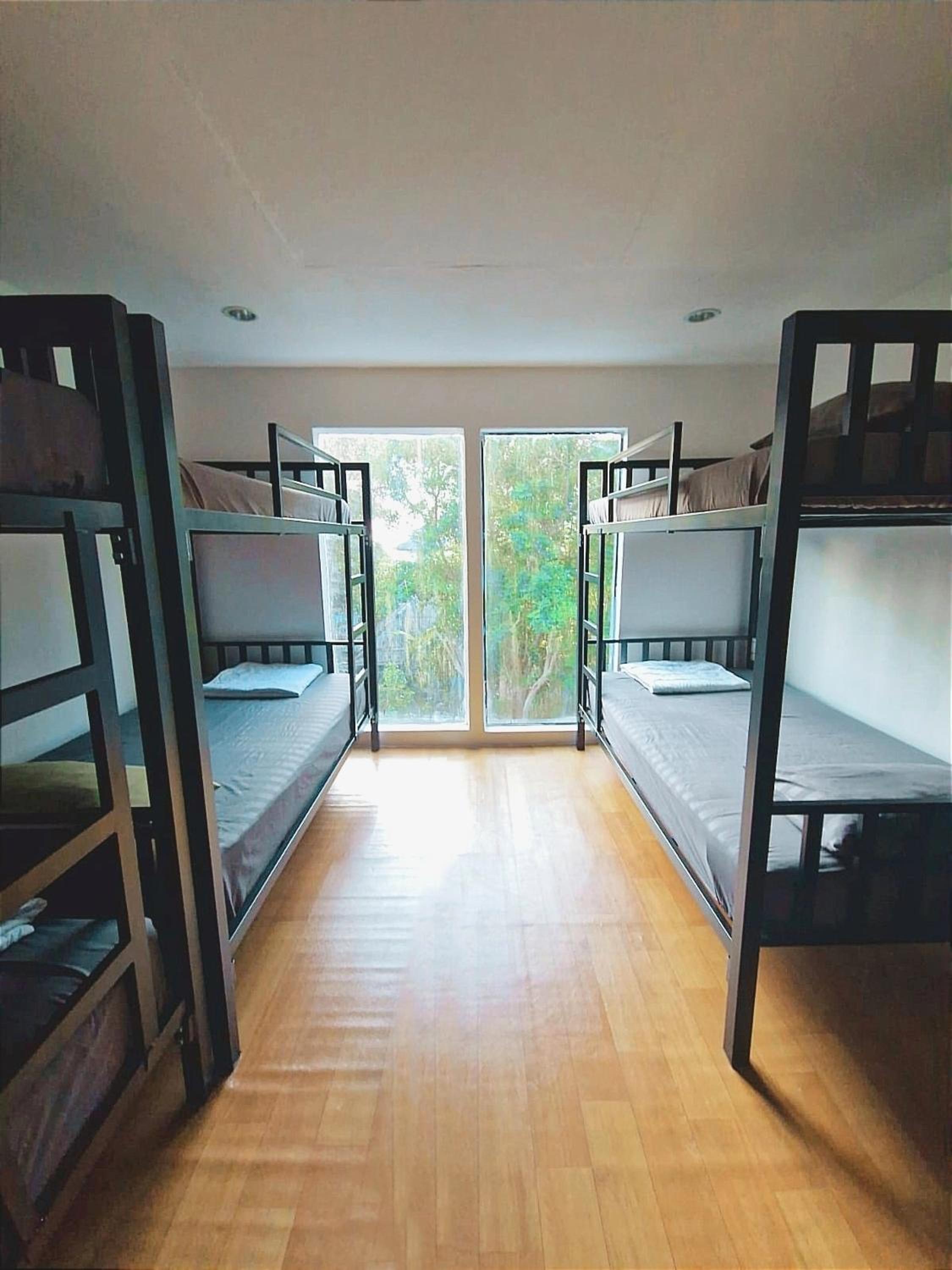 Bed in 6-Bed Dormitory Room photo 3